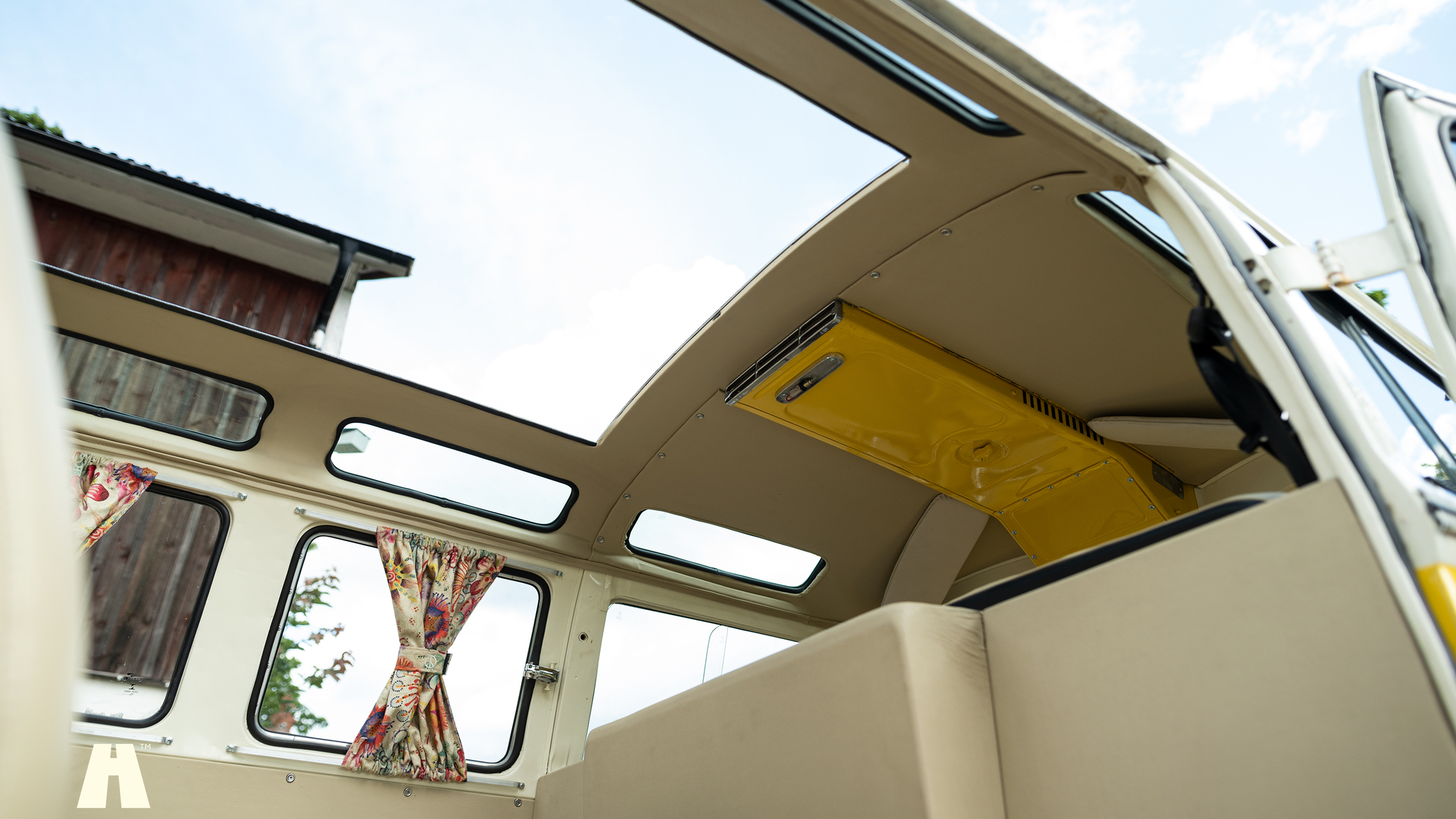 Interior image of 1974 Volkswagen T1 Split Window  