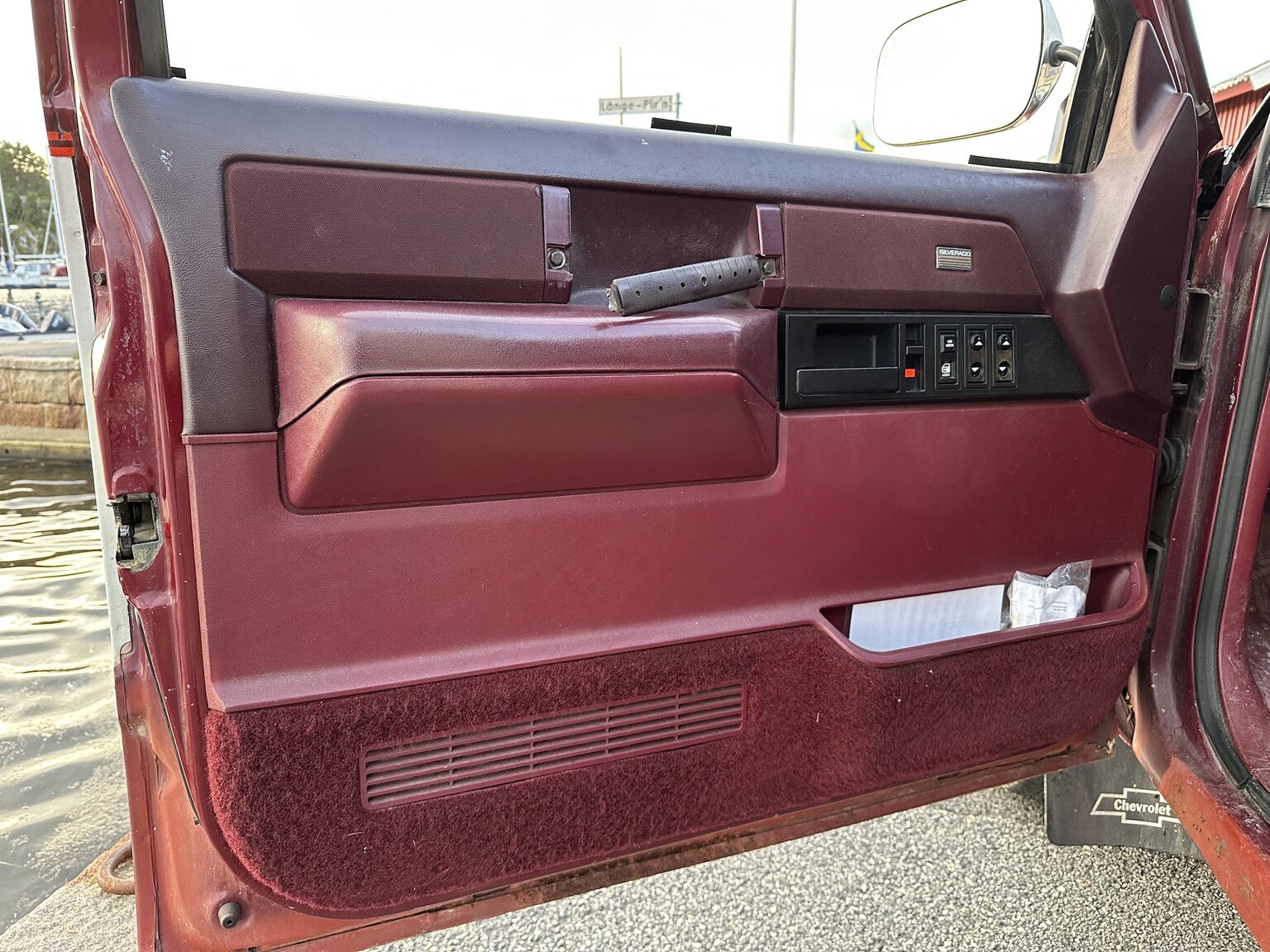 Interior image of 1989 Chevrolet C1500 Silverado