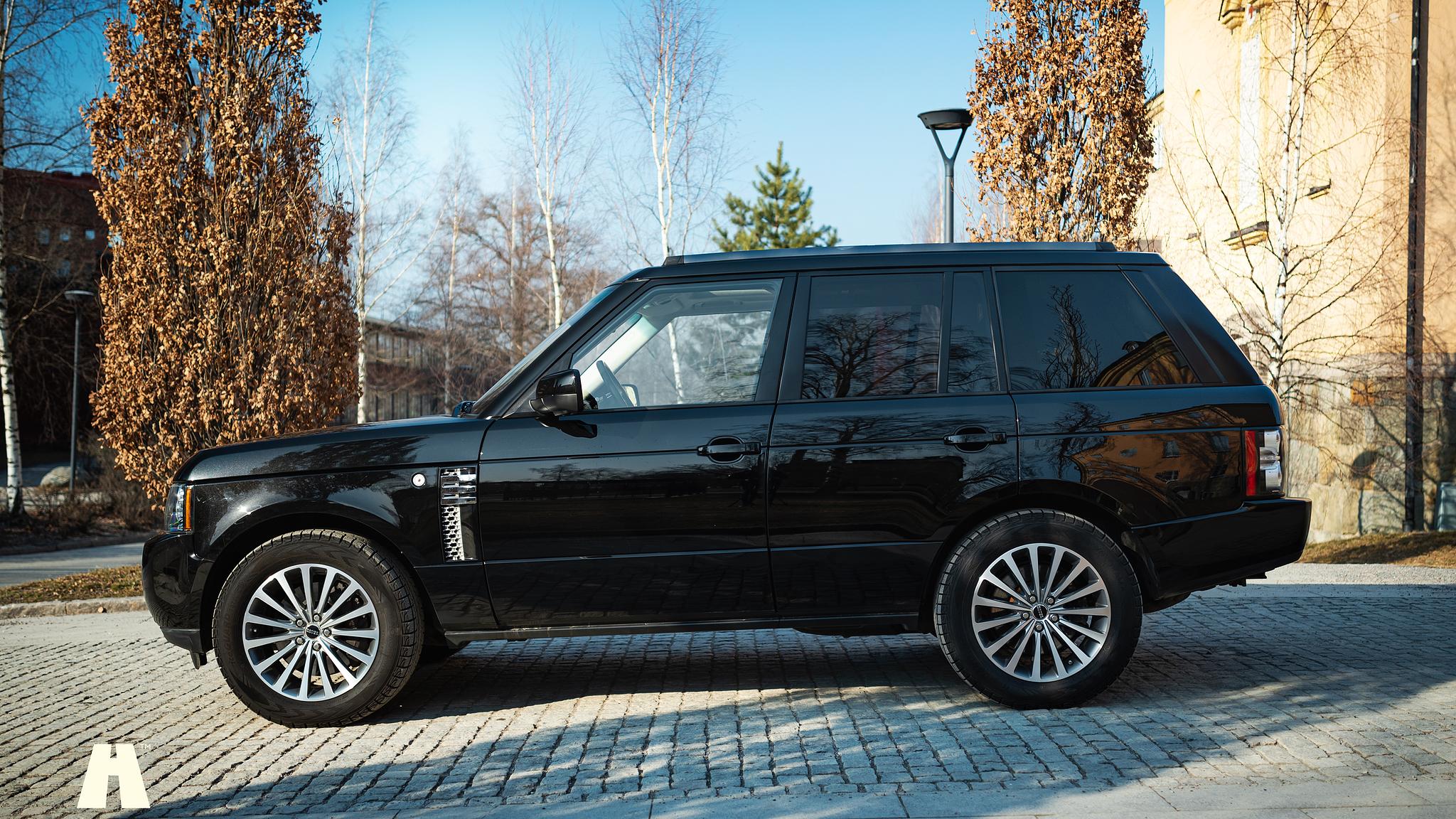 Exterior image of 2012 Land Rover Range Rover Westminster TDV8 (L322)