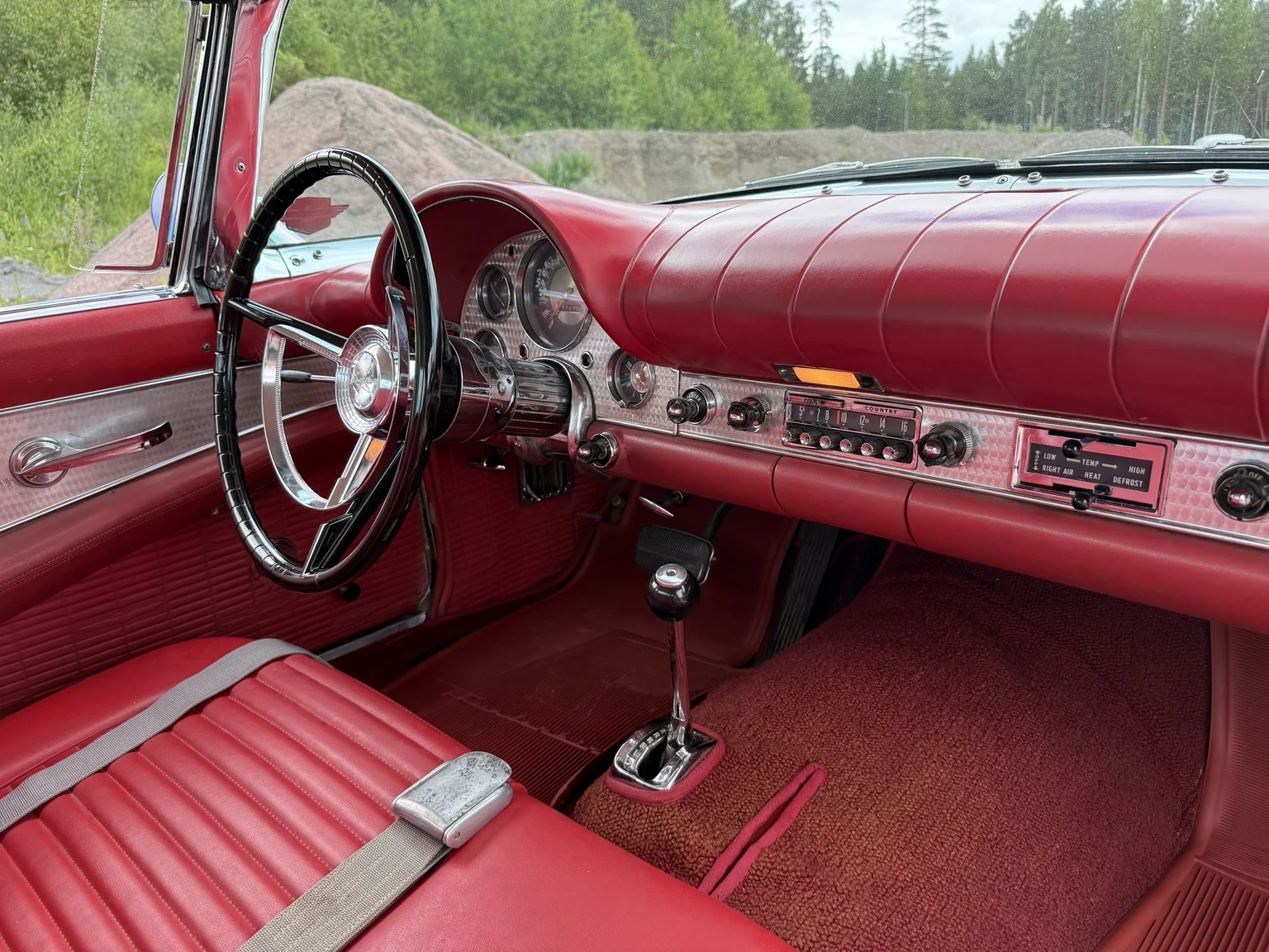 Innenraumfoto von 1957 Ford Thunderbird (32)