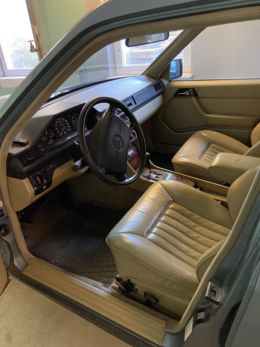 Interiörbild 1989 Mercedes-Benz 300 TE 4Matic