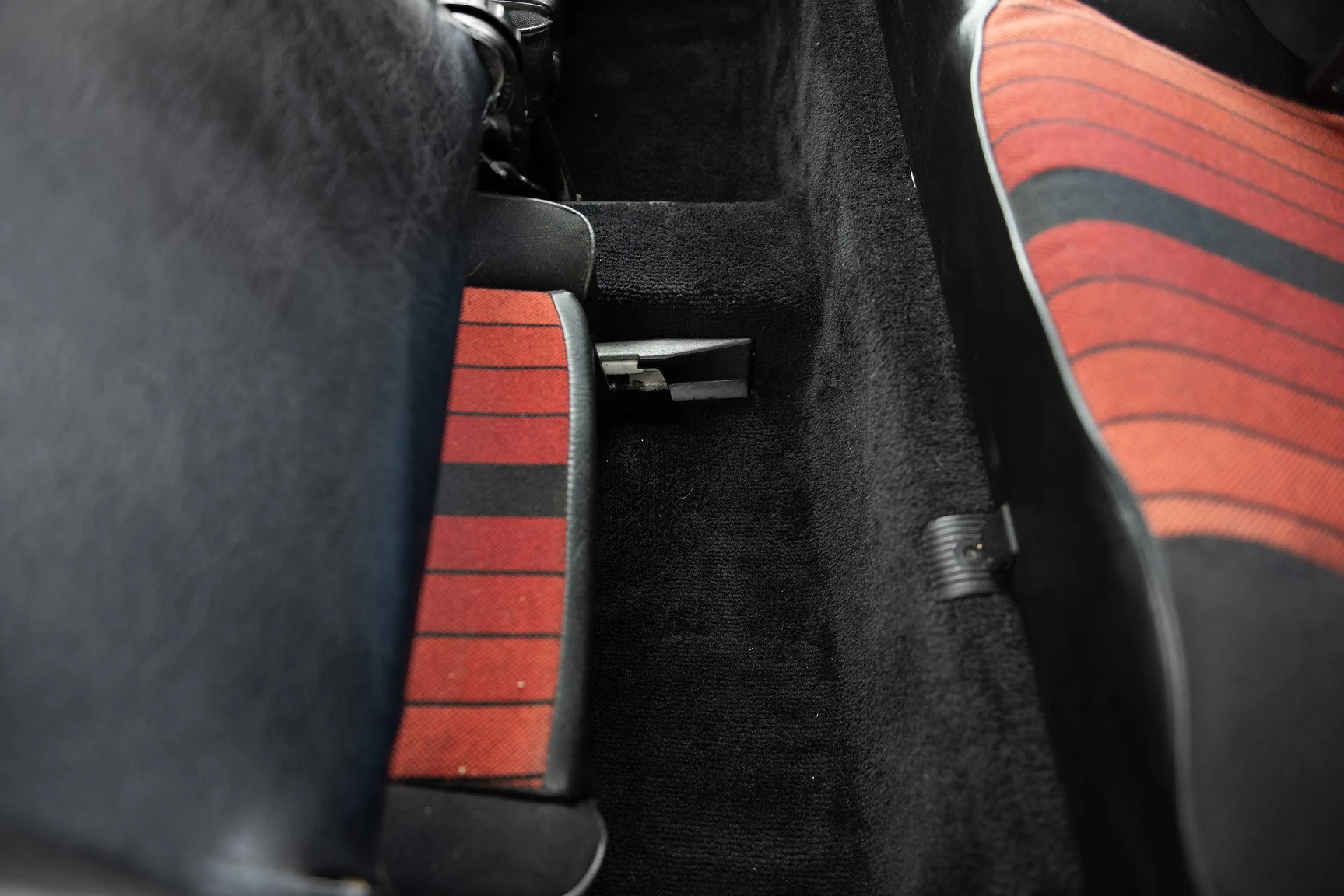 Interiörbild 1984 Volkswagen Golf GTI "Special" (32)