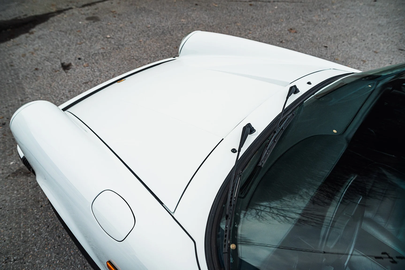 Exterior image of 1983 Porsche 911 SC (18)