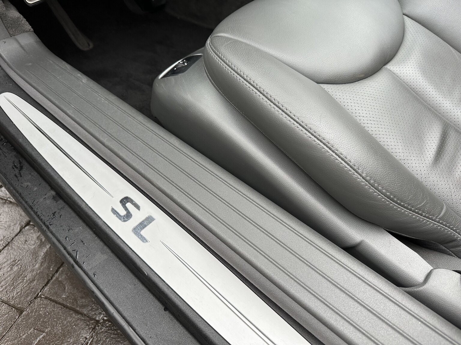 Interiörbild 2005 Mercedes-Benz SL 350