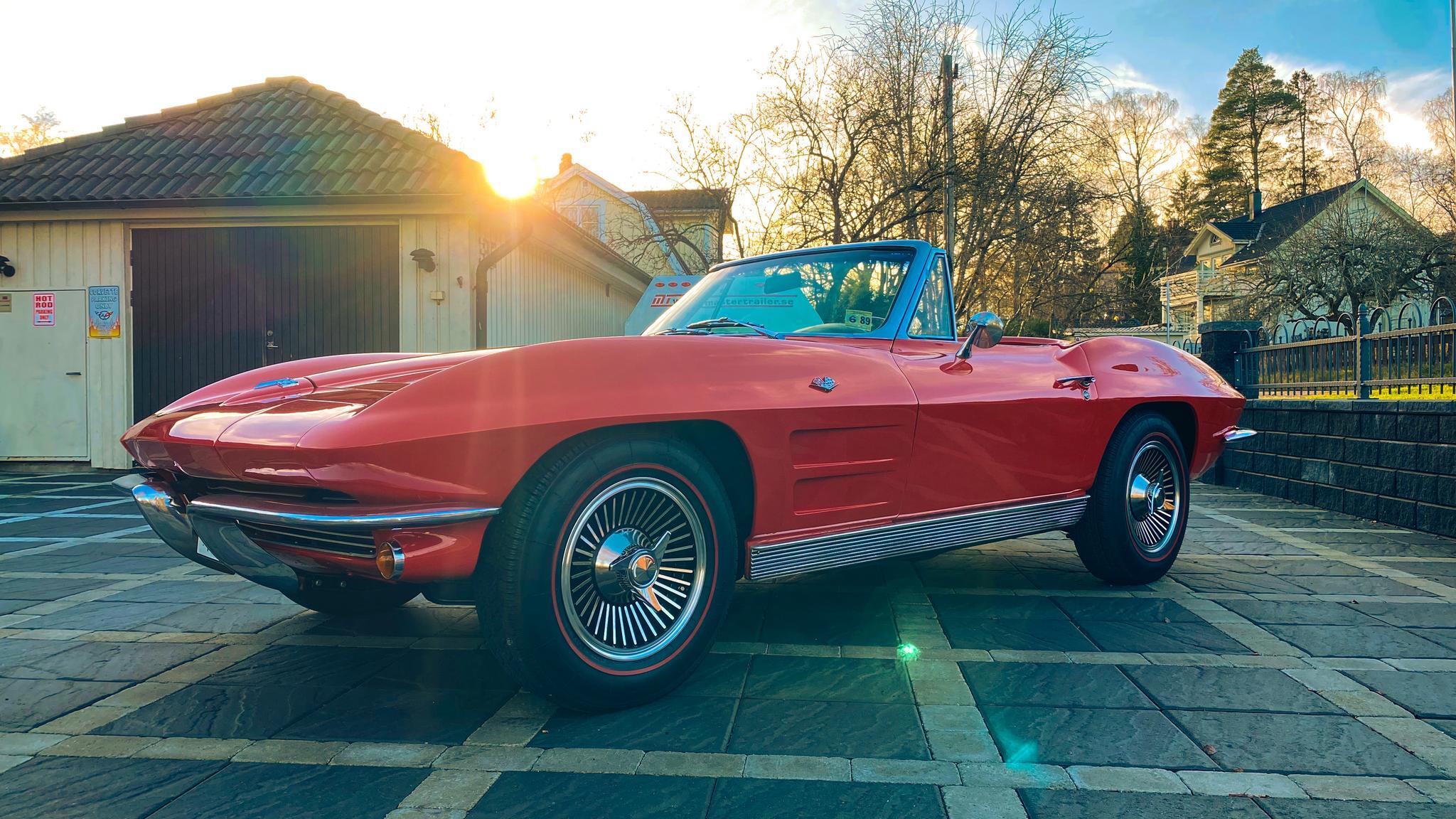 Exterior image of 1963 Corvette C2 Stingray