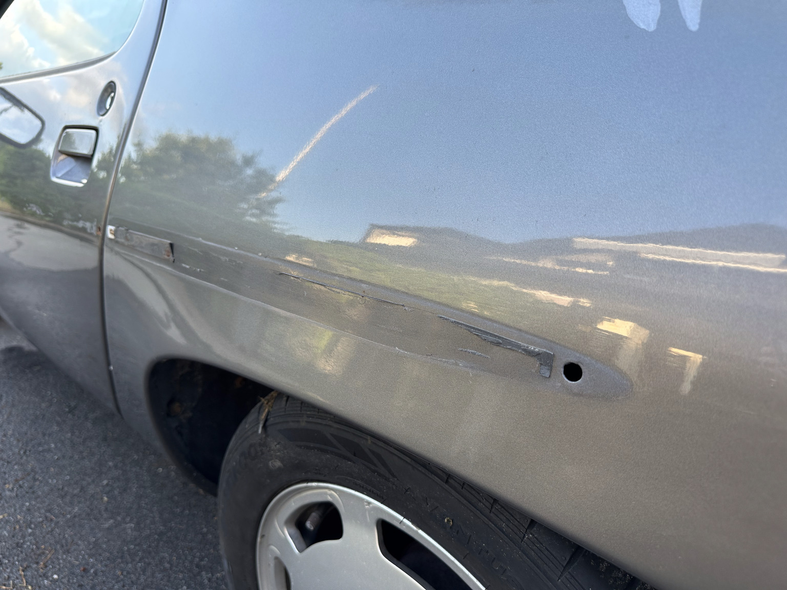 Aussenfoto 1985 Porsche 928 (35)