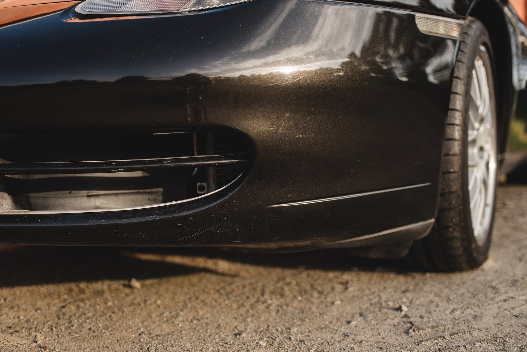 Exterior image of 1998 Porsche 996 Carrera 