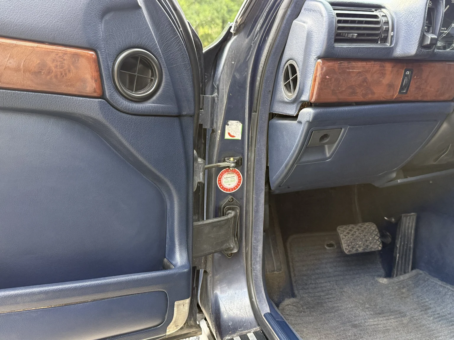 Innenraumfoto von 1990 BMW 750i (9)
