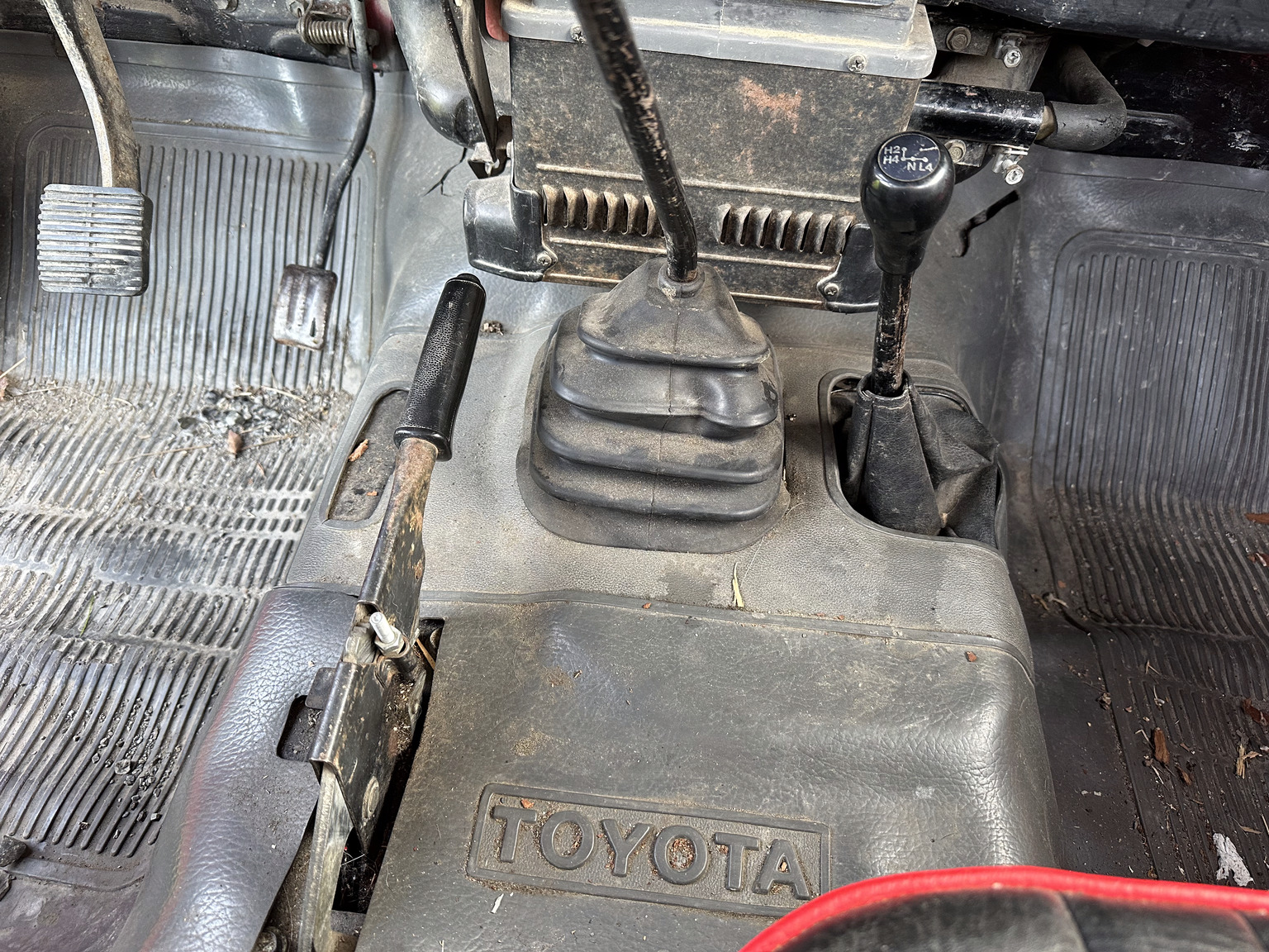 Innenraumfoto von 1982 Toyota Landcruiser Utility (10)