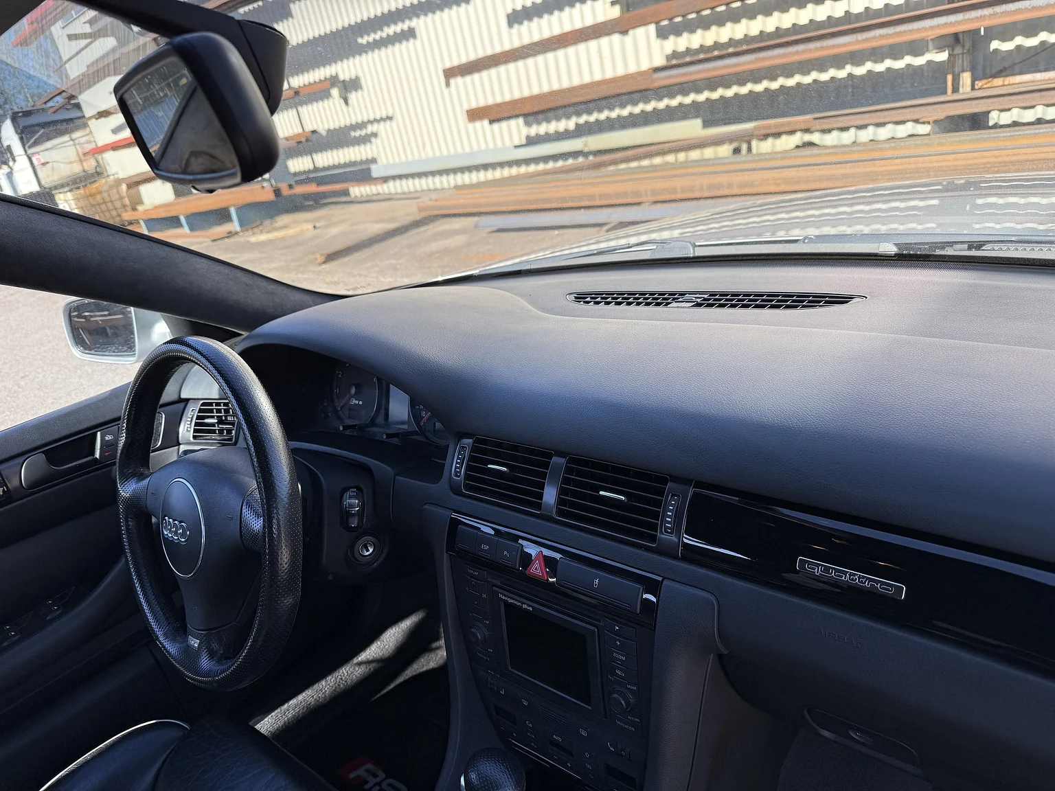 Interiörbild 2002 Audi RS 6 Avant (42)