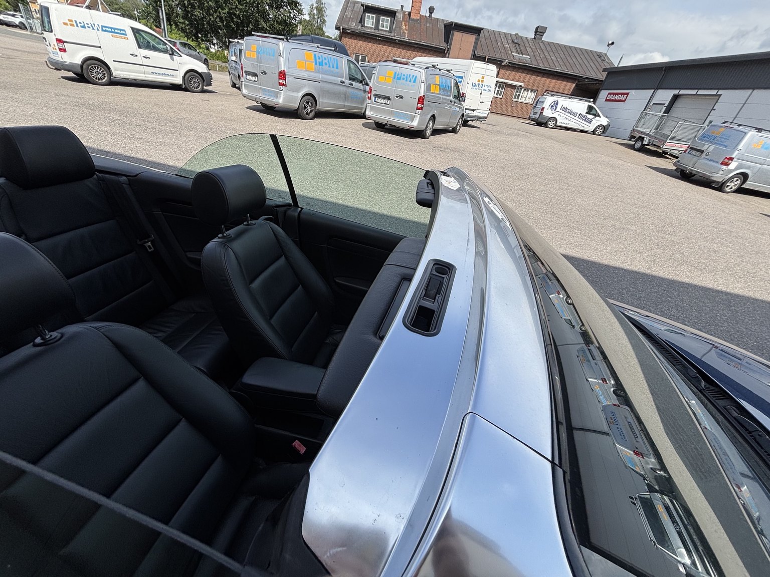 Interior image of 2003 Audi A4 Cabriolet 2.4 V6 Multitronic