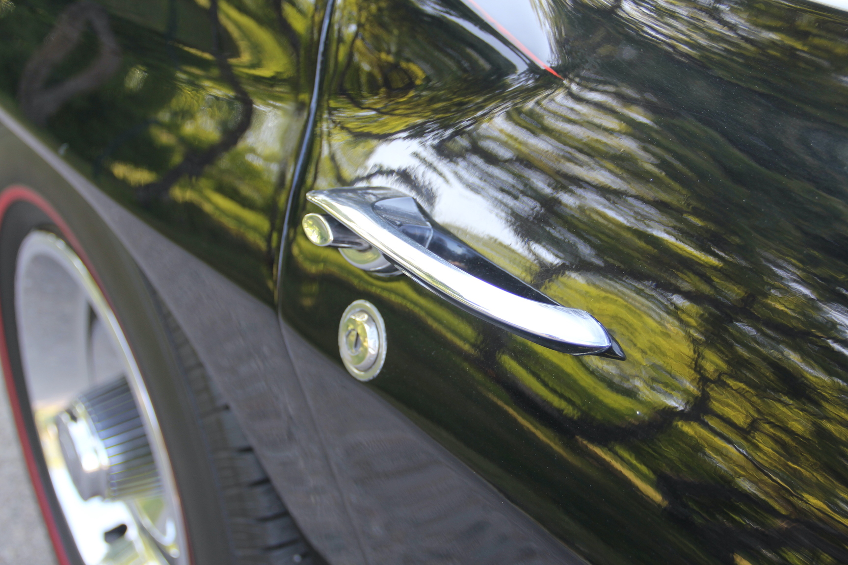 Exterior image of 1964 Corvette C2 Stingray Cabriolet (45)