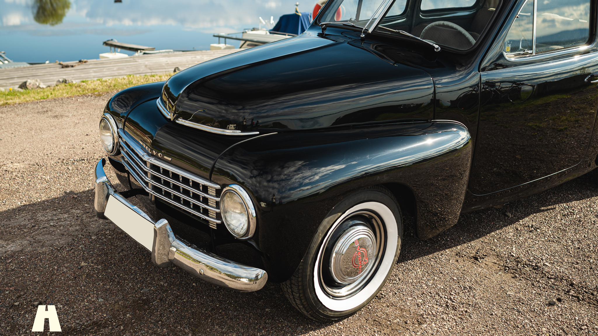 Exterior image of 1953 Volvo PV 444E