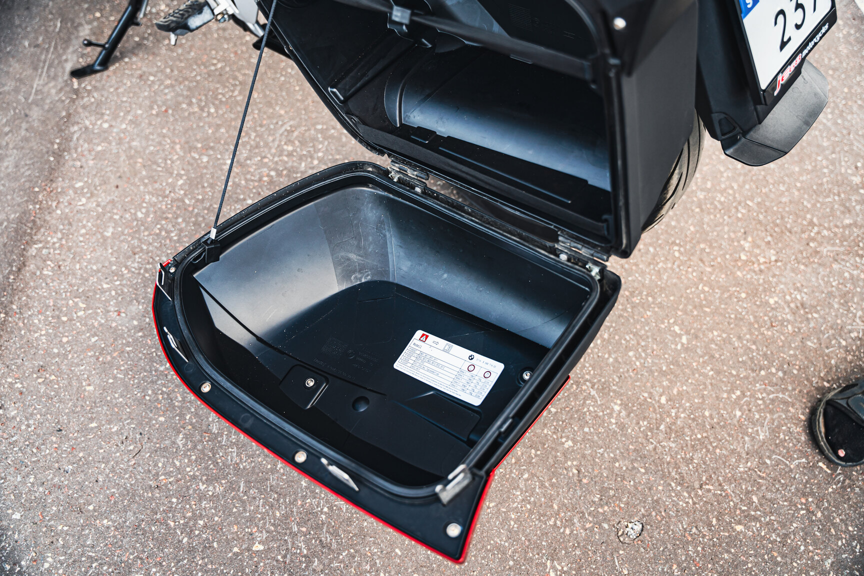 Exterior image of 2018 BMW R 1200 RT (77)