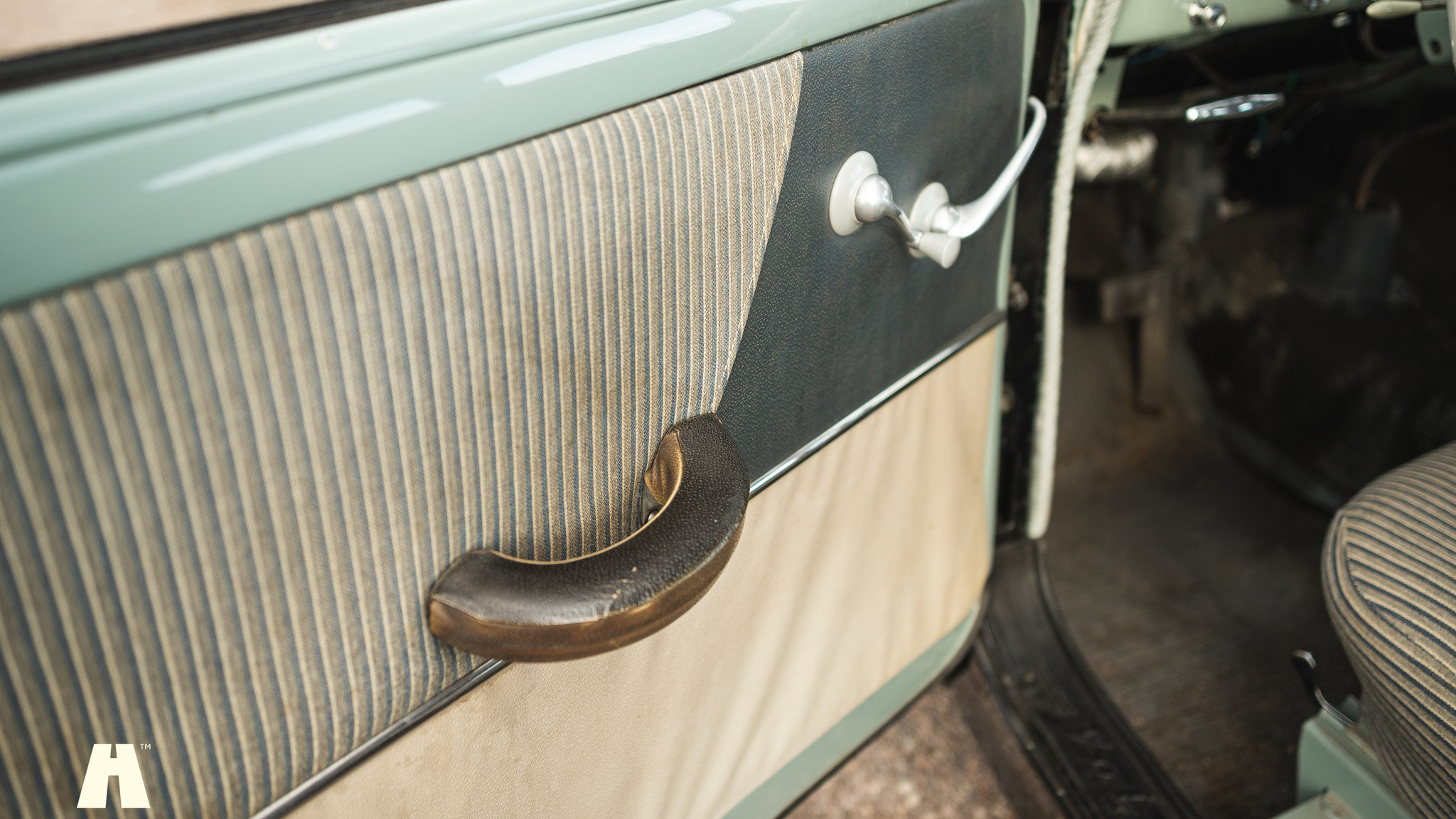 Interiörbild 1953 Volvo PV 444E