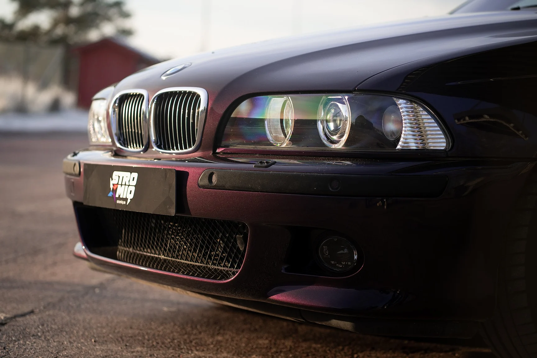 Exteriörbild på 2002 BMW M5 E39 (4)