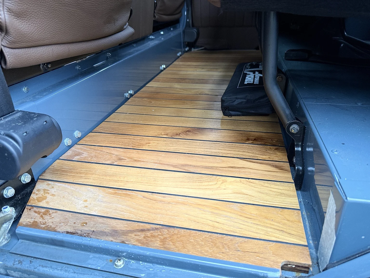 Interiörbild 2000 Land Rover Defender 110 C (42)