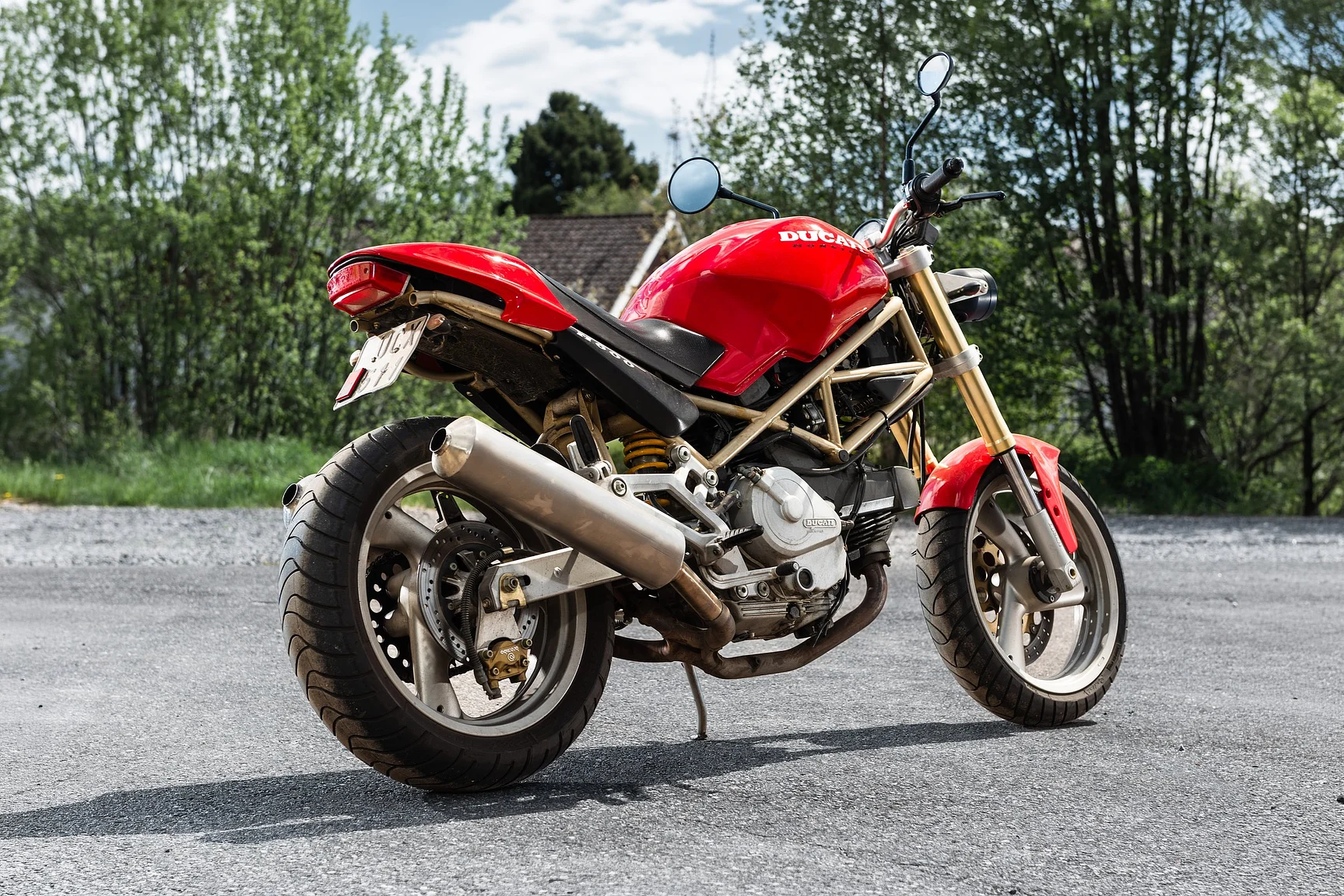 Exteriörbild på 1996 Ducati 600 Monster (2)