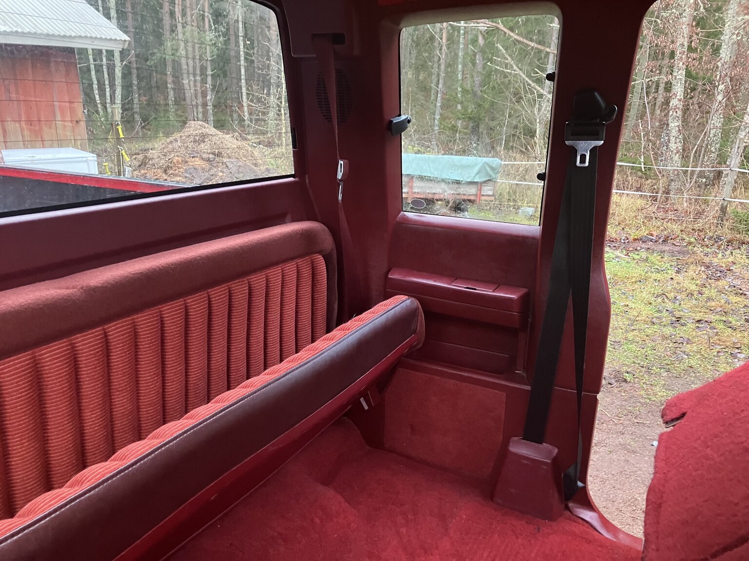 Interior image of 1991 Chevrolet K2500 Extended Cab 5.7 V8 4WD Pickup