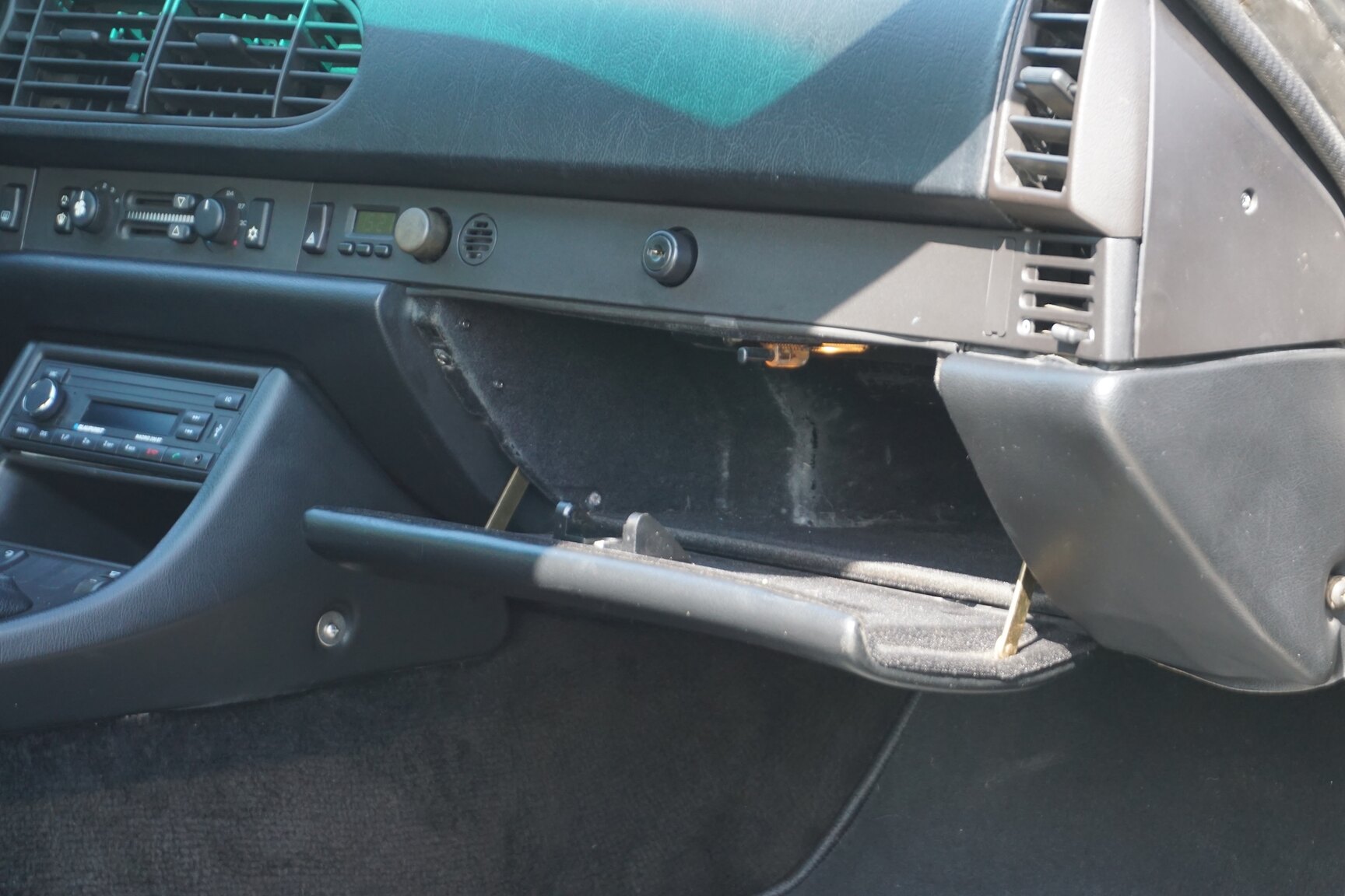Interior image of 1985 Porsche 944 "NO RESERVE AUCTION"