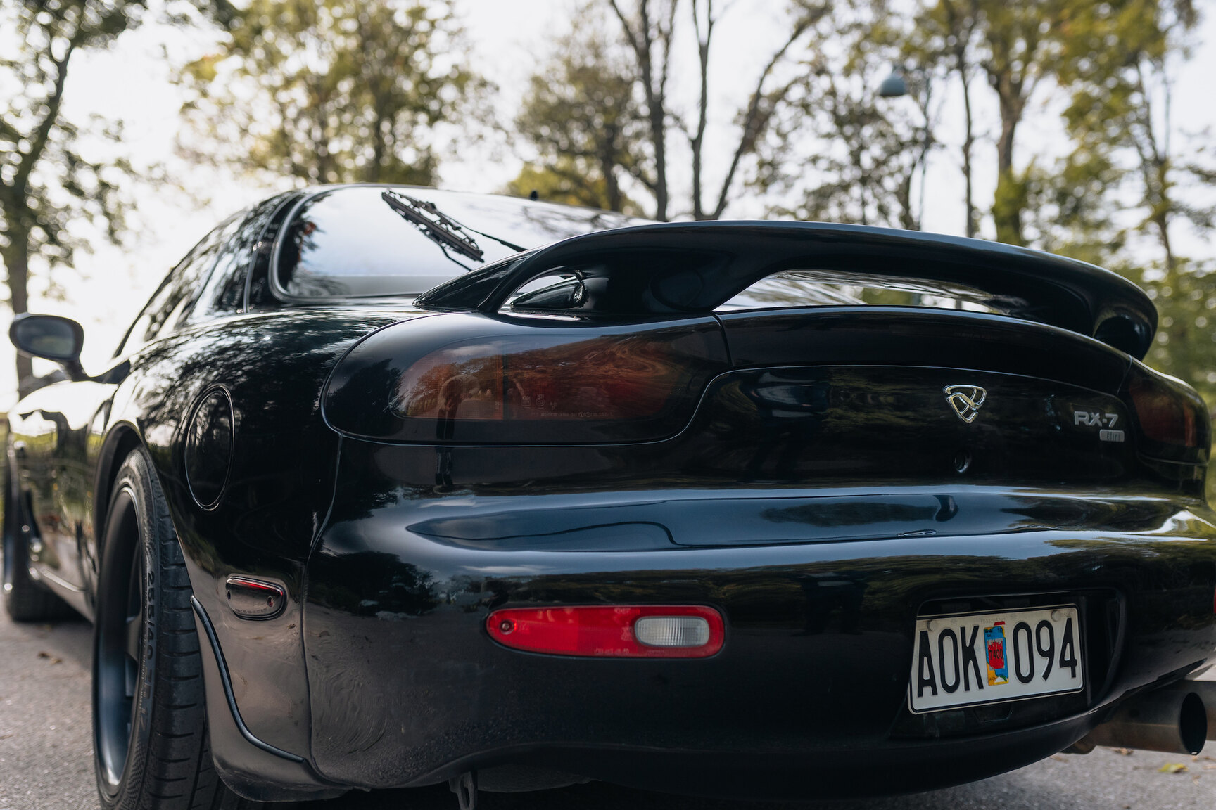 Exterior image of 1994 Mazda RX7 (26)