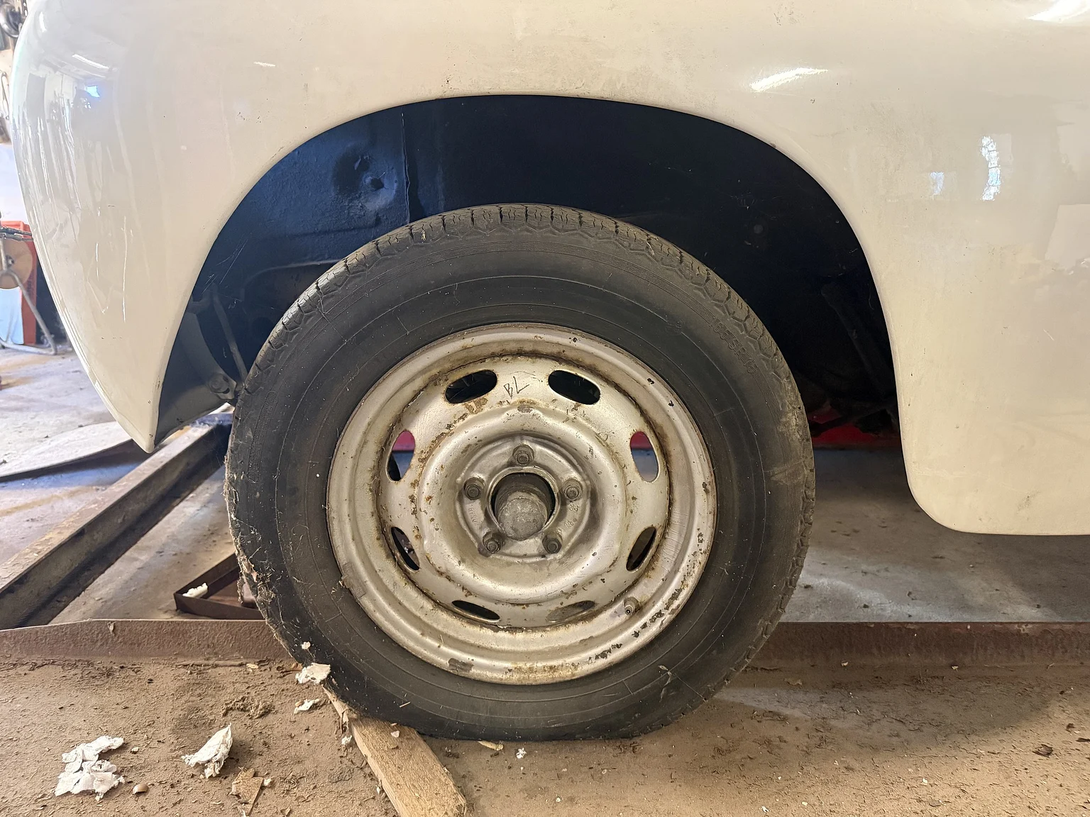 Exteriörbild på 1965 Volvo PV 544F (10)