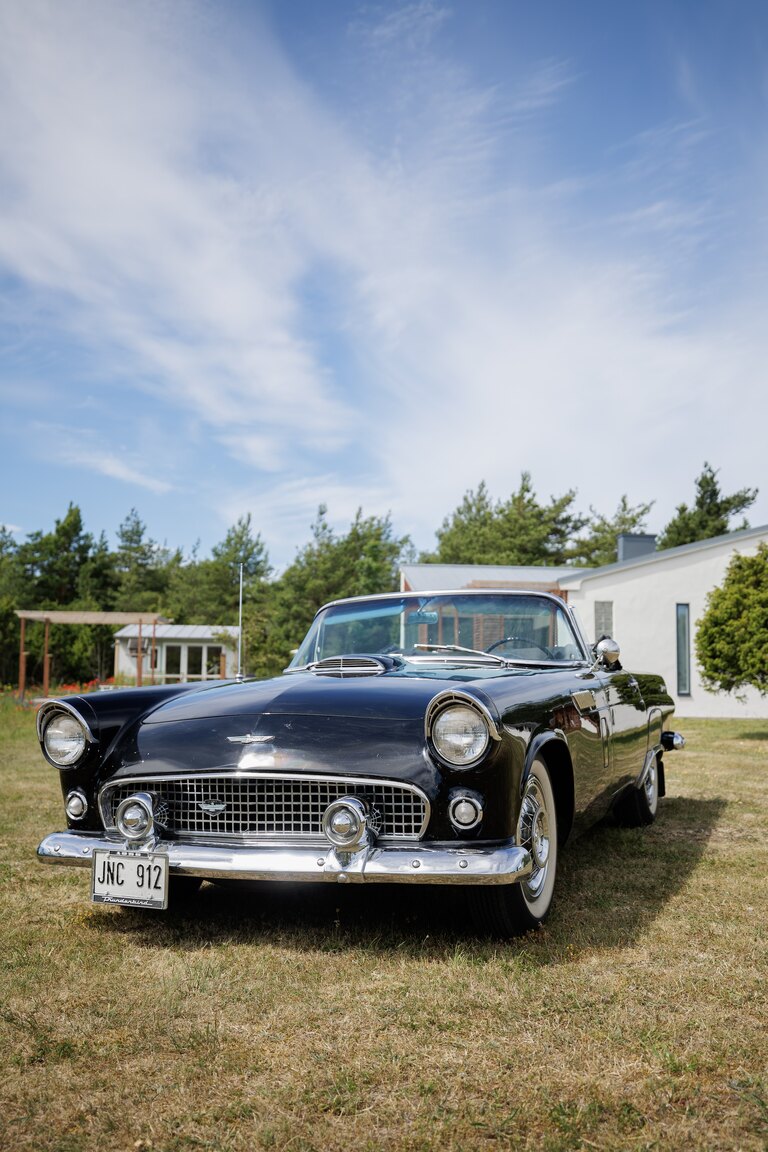 Aussenfoto 1956 Ford Thunderbird