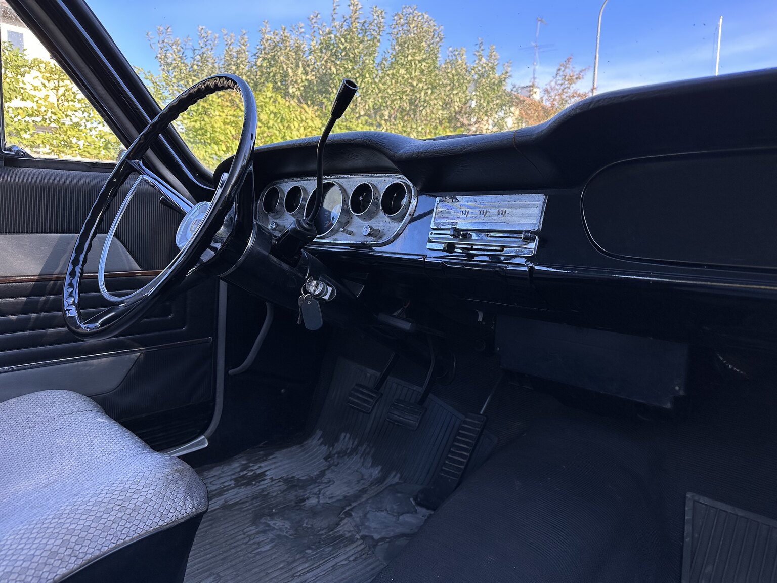 Interiörbild 1965 Ford Taunus 17M (39)