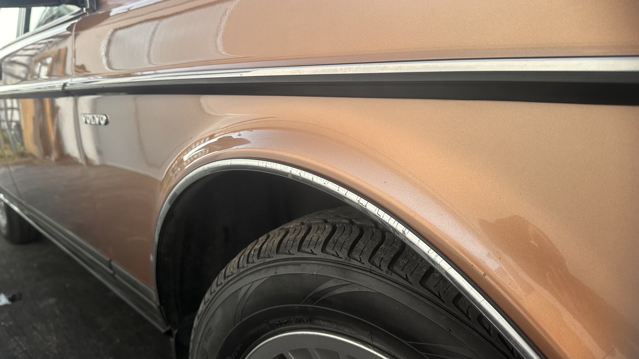 Exteriörbild på 1981 Volvo 244 GLE D6