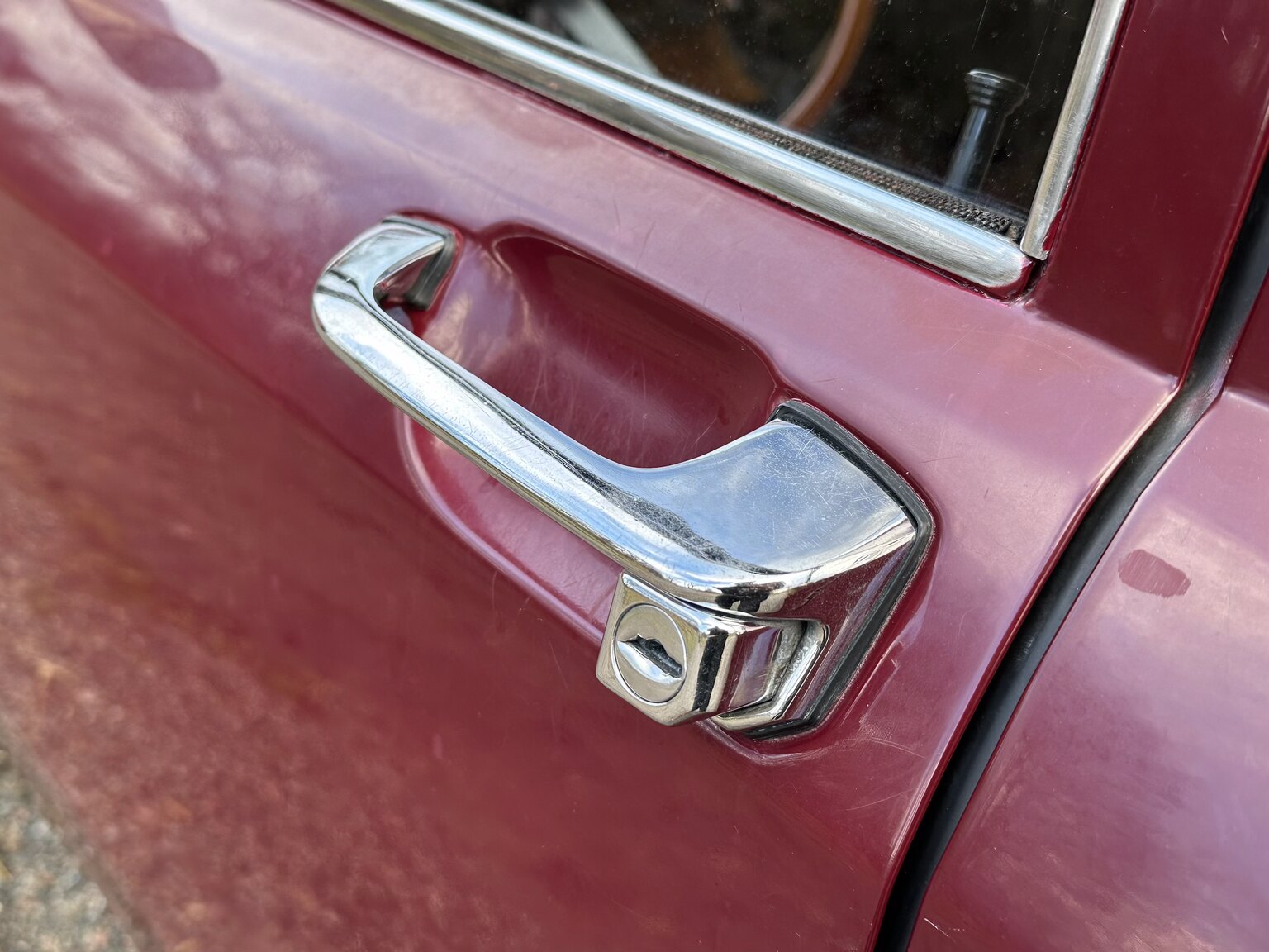 Exteriörbild på 1973 Alfa Romeo Berlina 2000