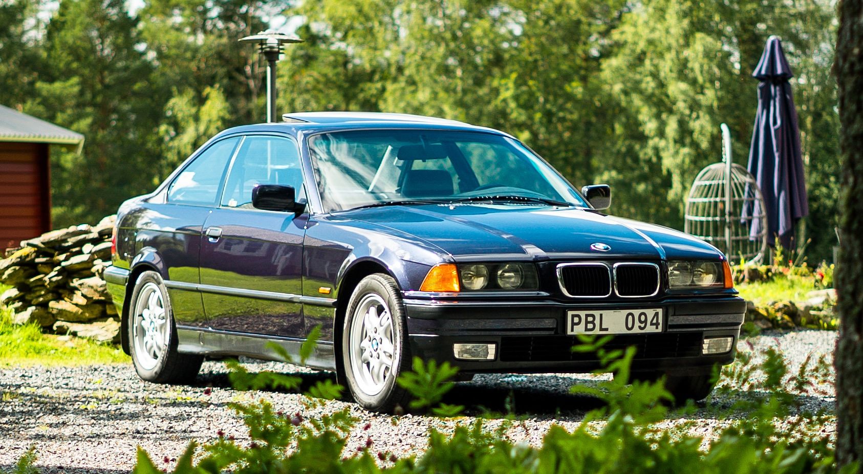 Exteriörbild på 1997 BMW 328i Coupé Automatisk