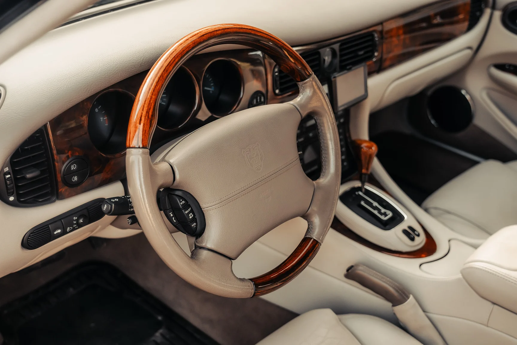 Innenraumfoto von 2001 Jaguar  Xj 4,0 Sovereign (2)