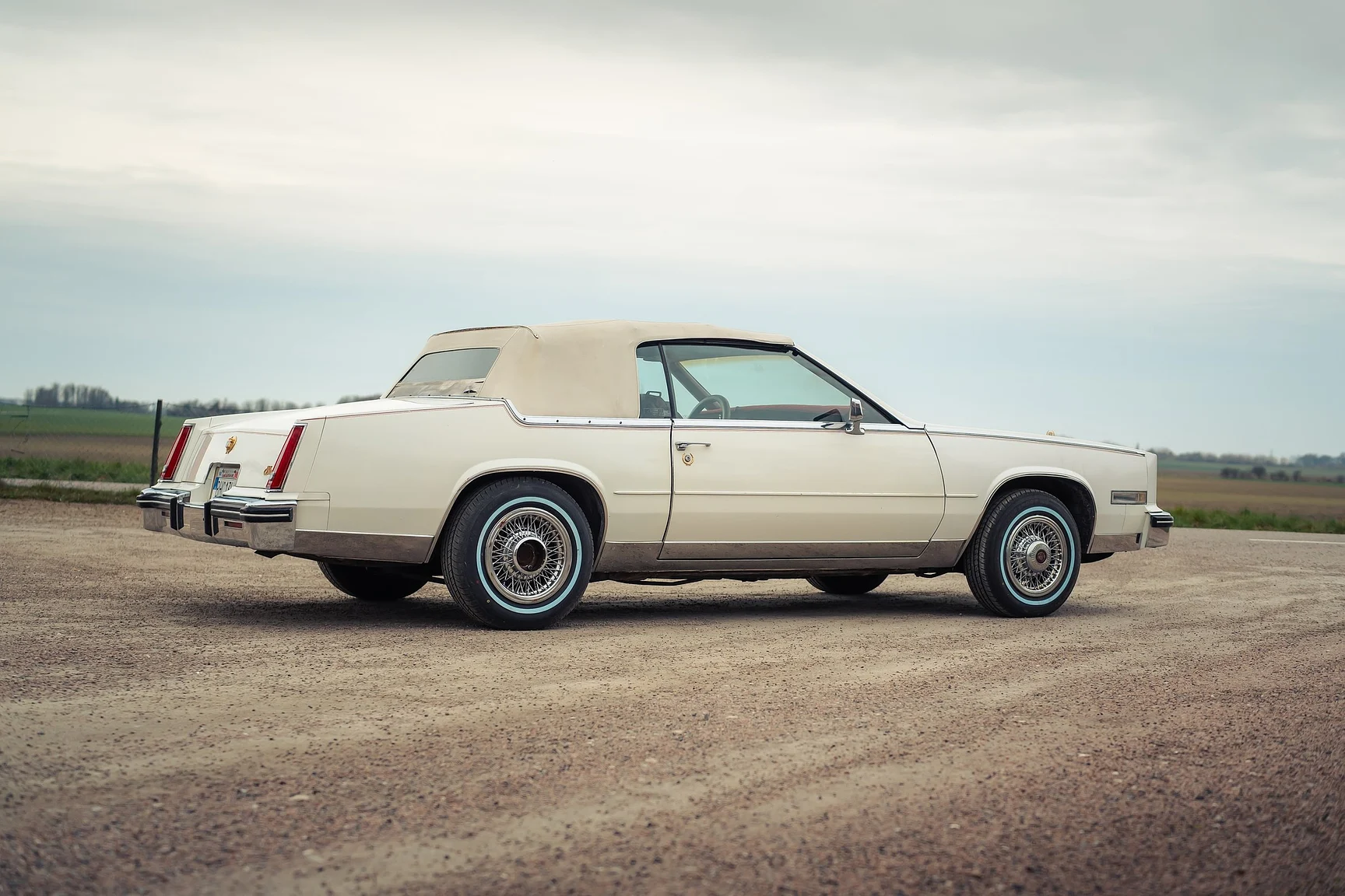 Exteriörbild på 1984 Cadillac Eldorado Biarritz Convertible (9)