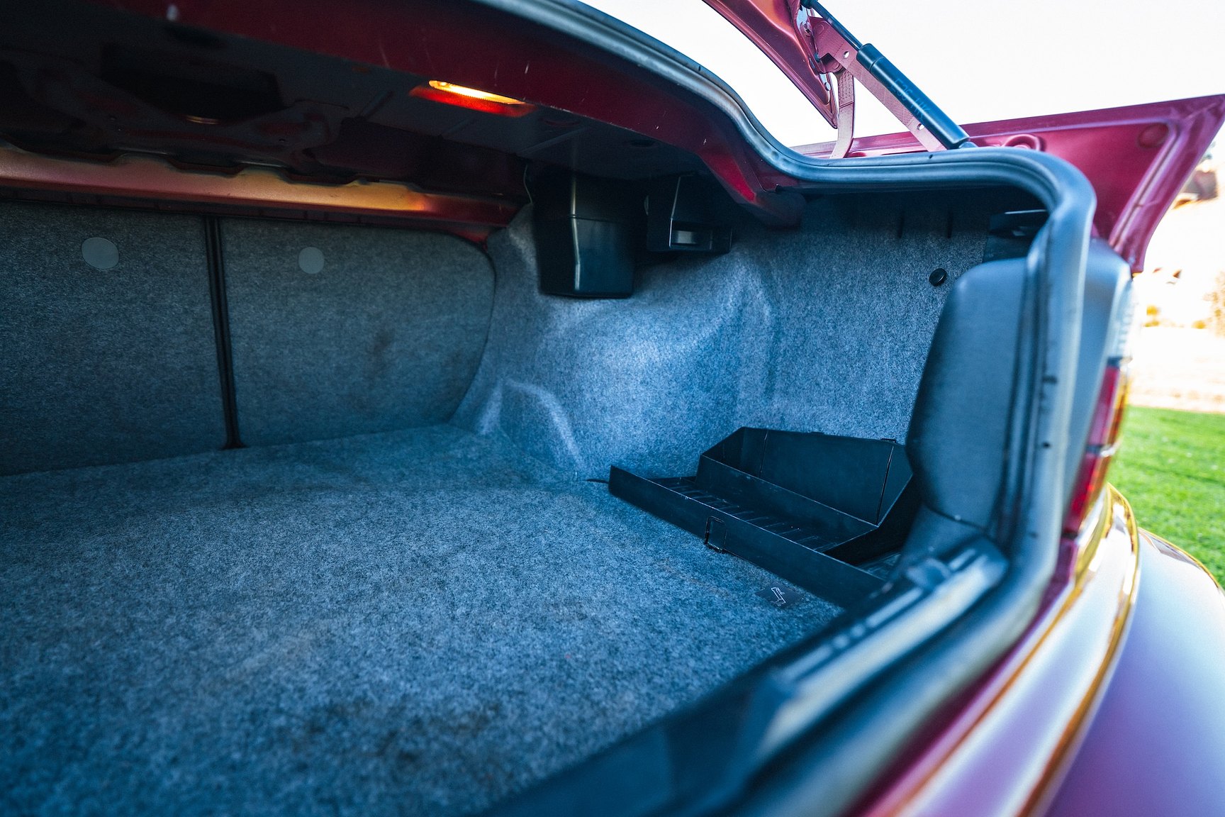 Interior image of 1992 BMW 325i Coupé "No Reserve Auction"