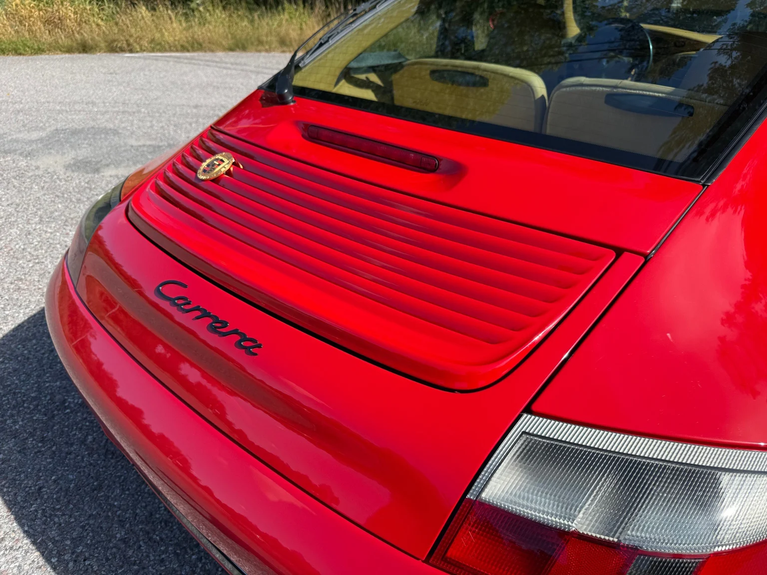 Exterior image of 1998 Porsche 911 Carrera (24)
