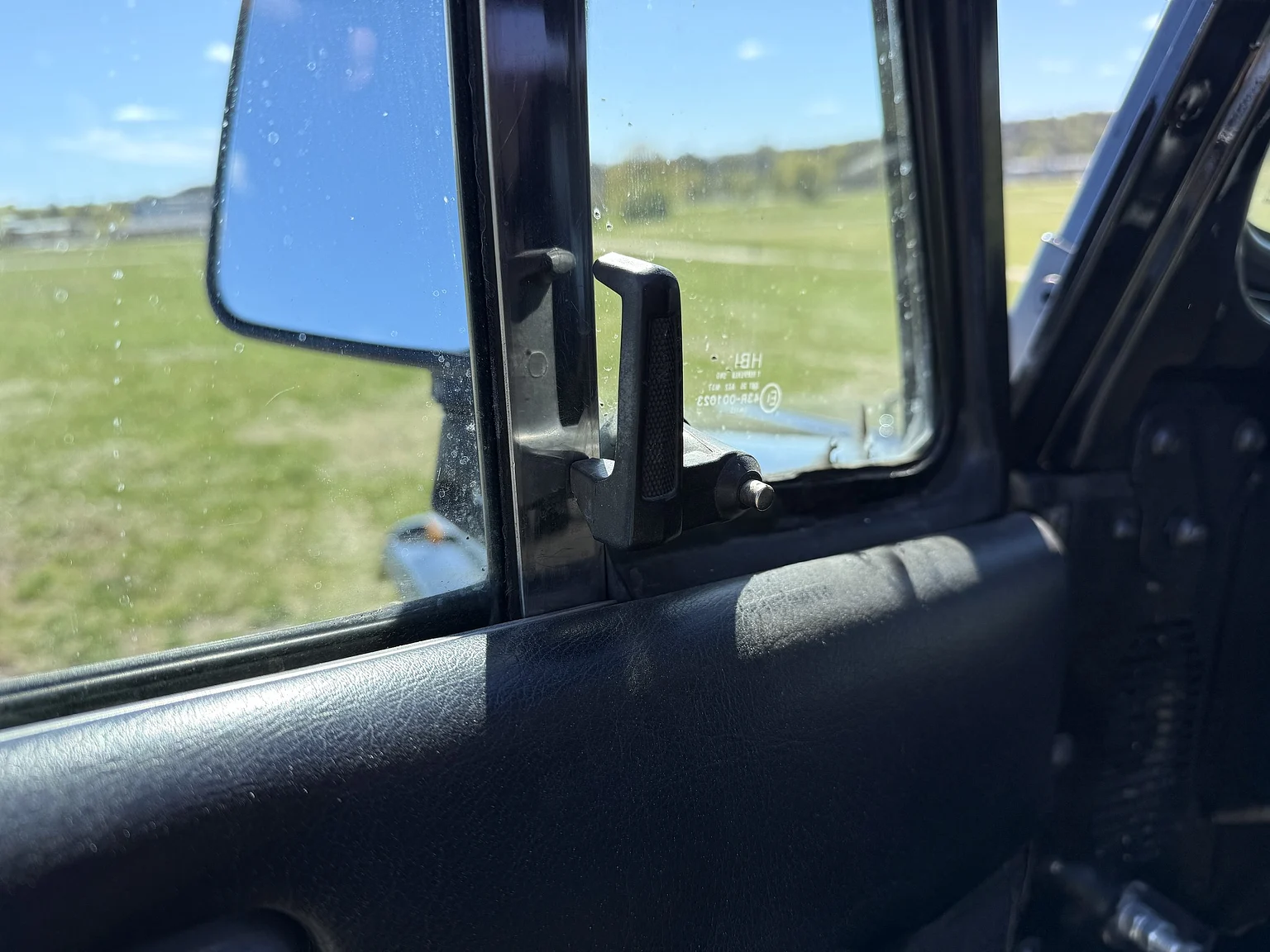 Exterior image of 1990 Jeep Wrangler Islander (8)