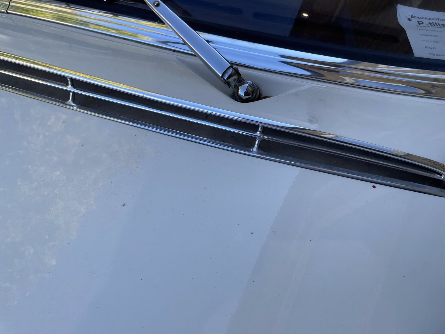 Exterior image of 1966 Mercedes-Benz 250s