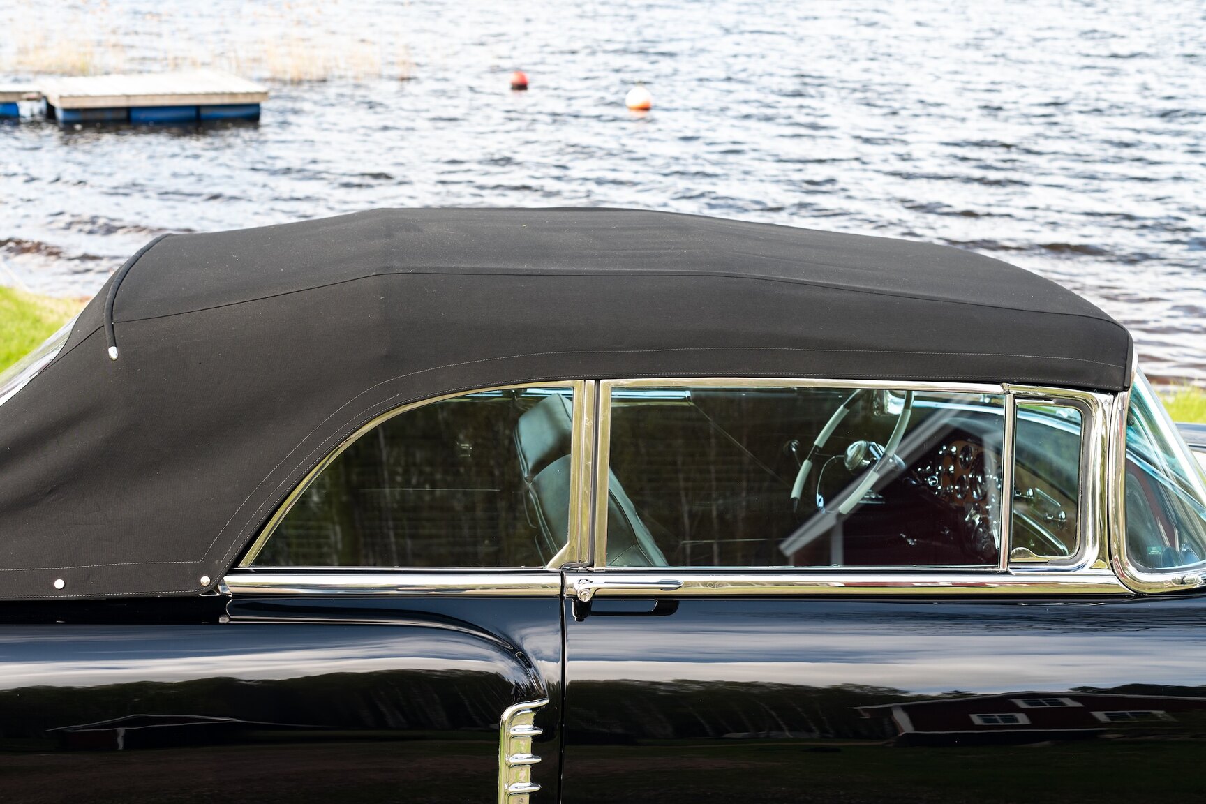 Exterior image of 1955 Packard Caribbean Cabriolet  (34)