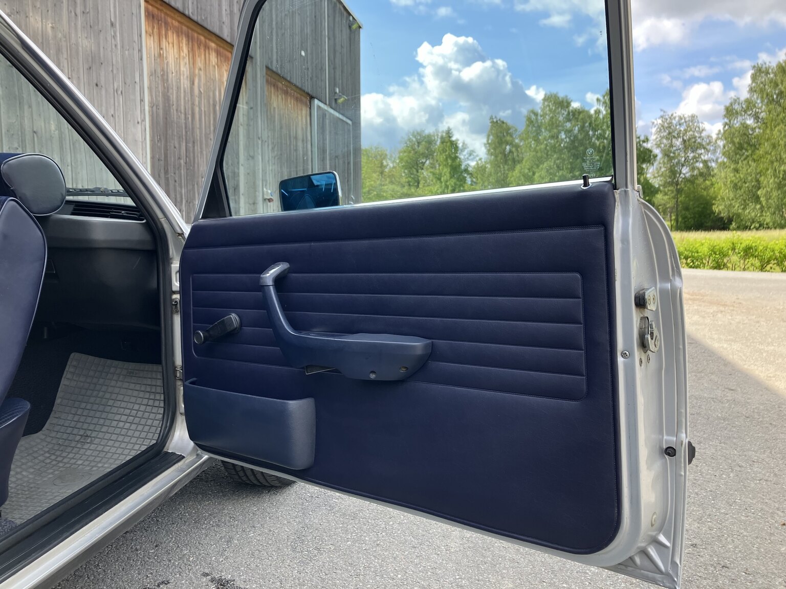 Innenraumfoto von 1979 BMW 323i