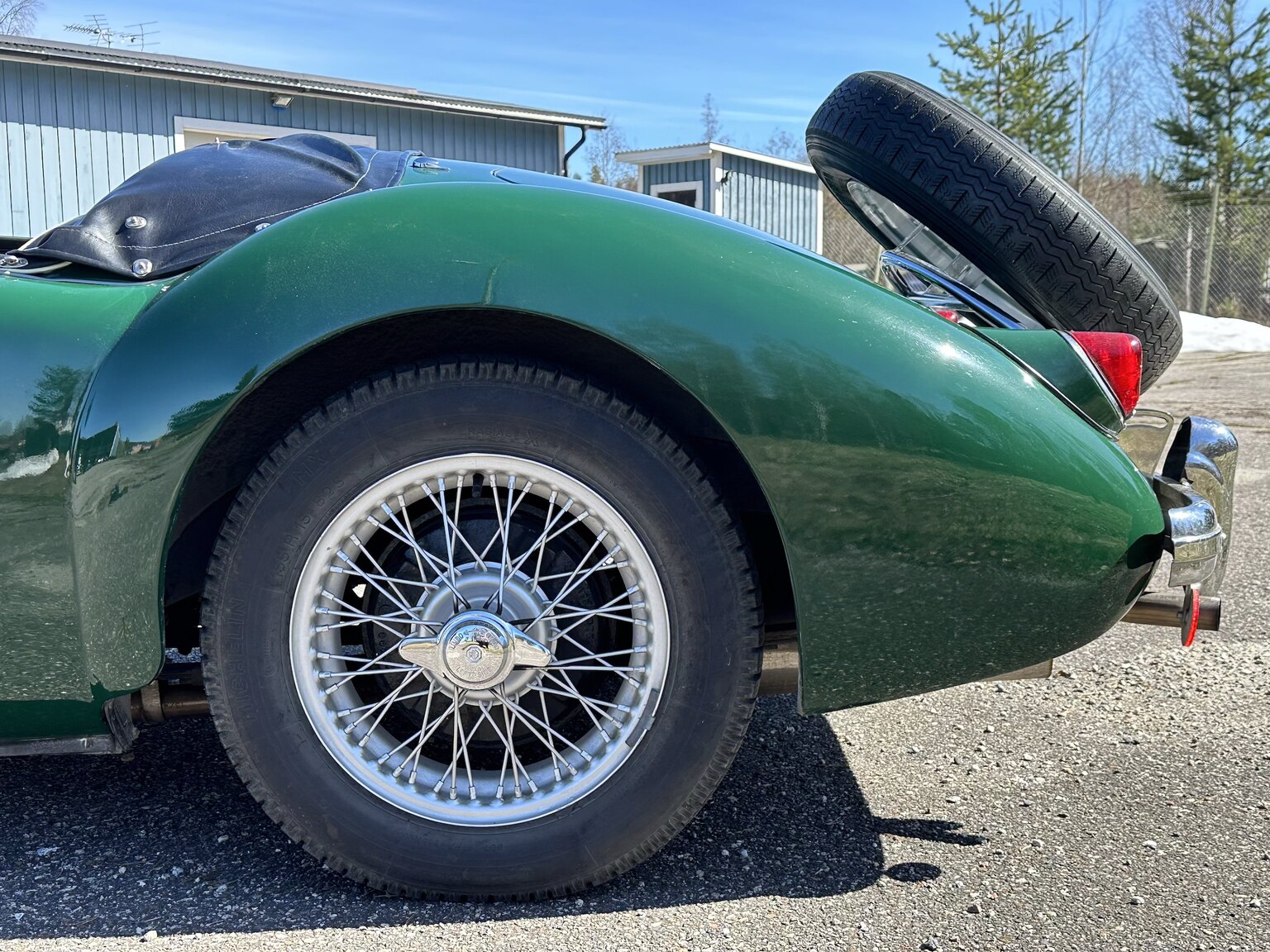 Exterior image of 1957 MGA Roadster (13)