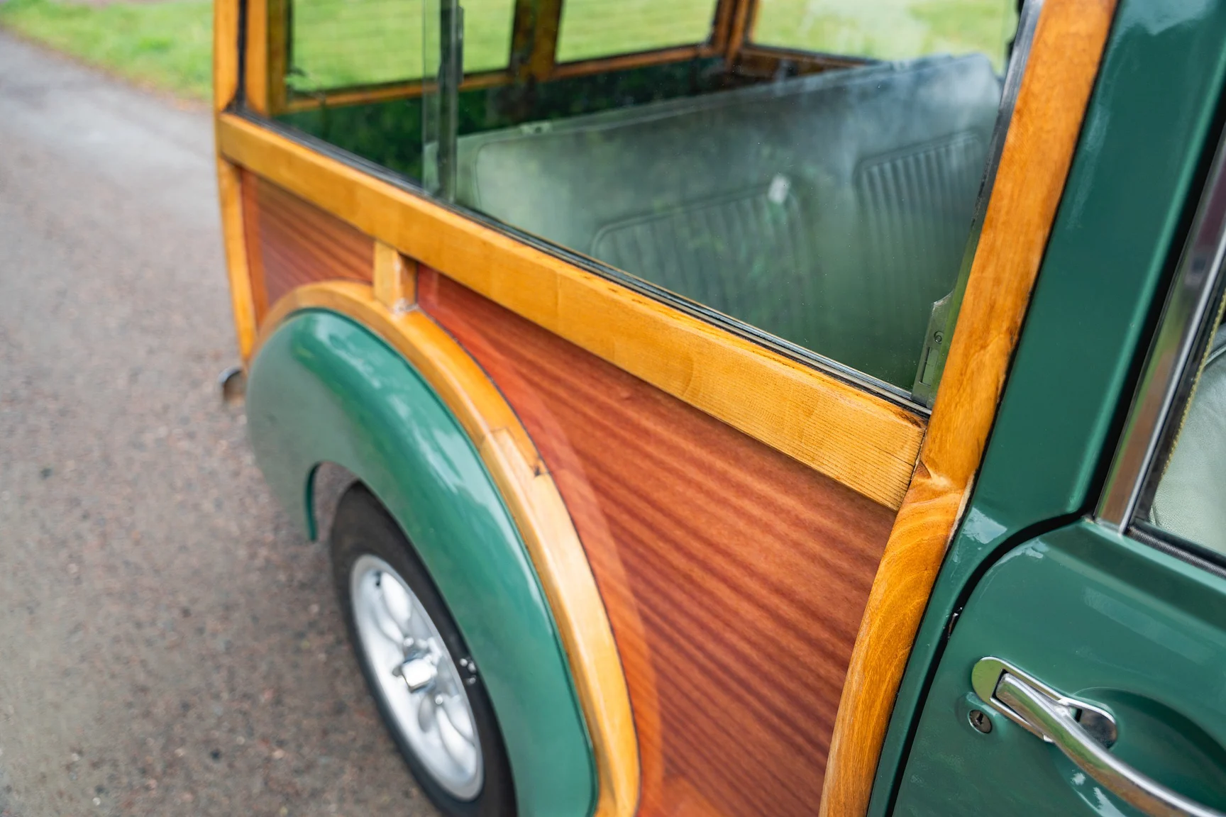 Exteriörbild på 1968 Morris Minor Traveller (47)
