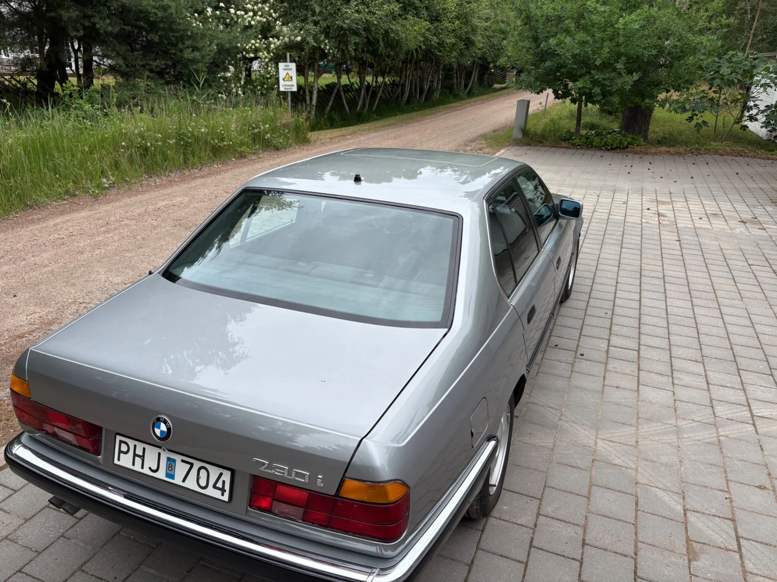 Aussenfoto 1988 BMW 730iA (8)