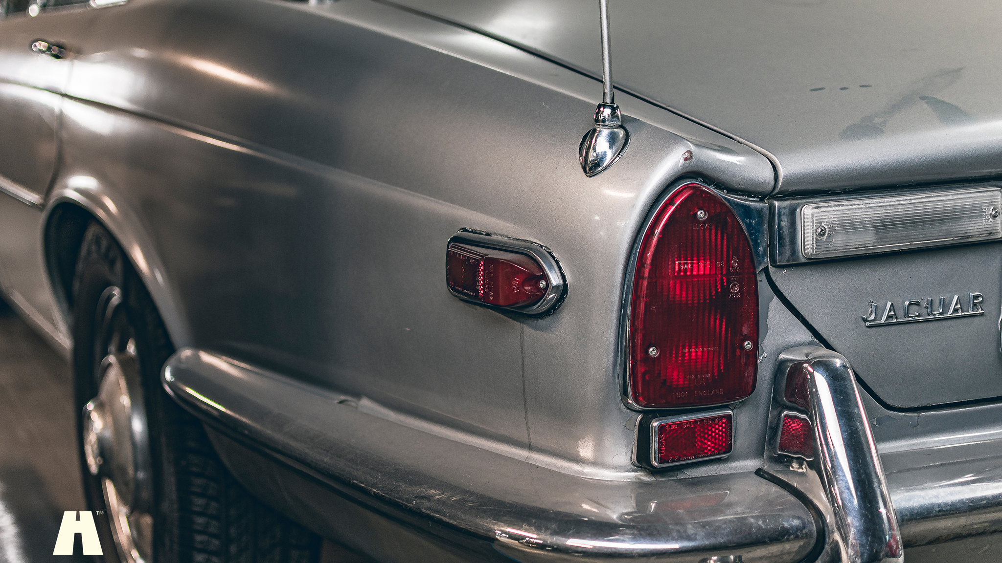 Exteriörbild på 1972 Jaguar XJ6 Project