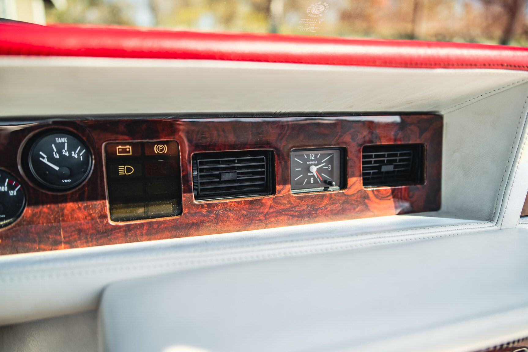 Interiörbild 1985 TVR 350i Cabriolet 3.5 V8