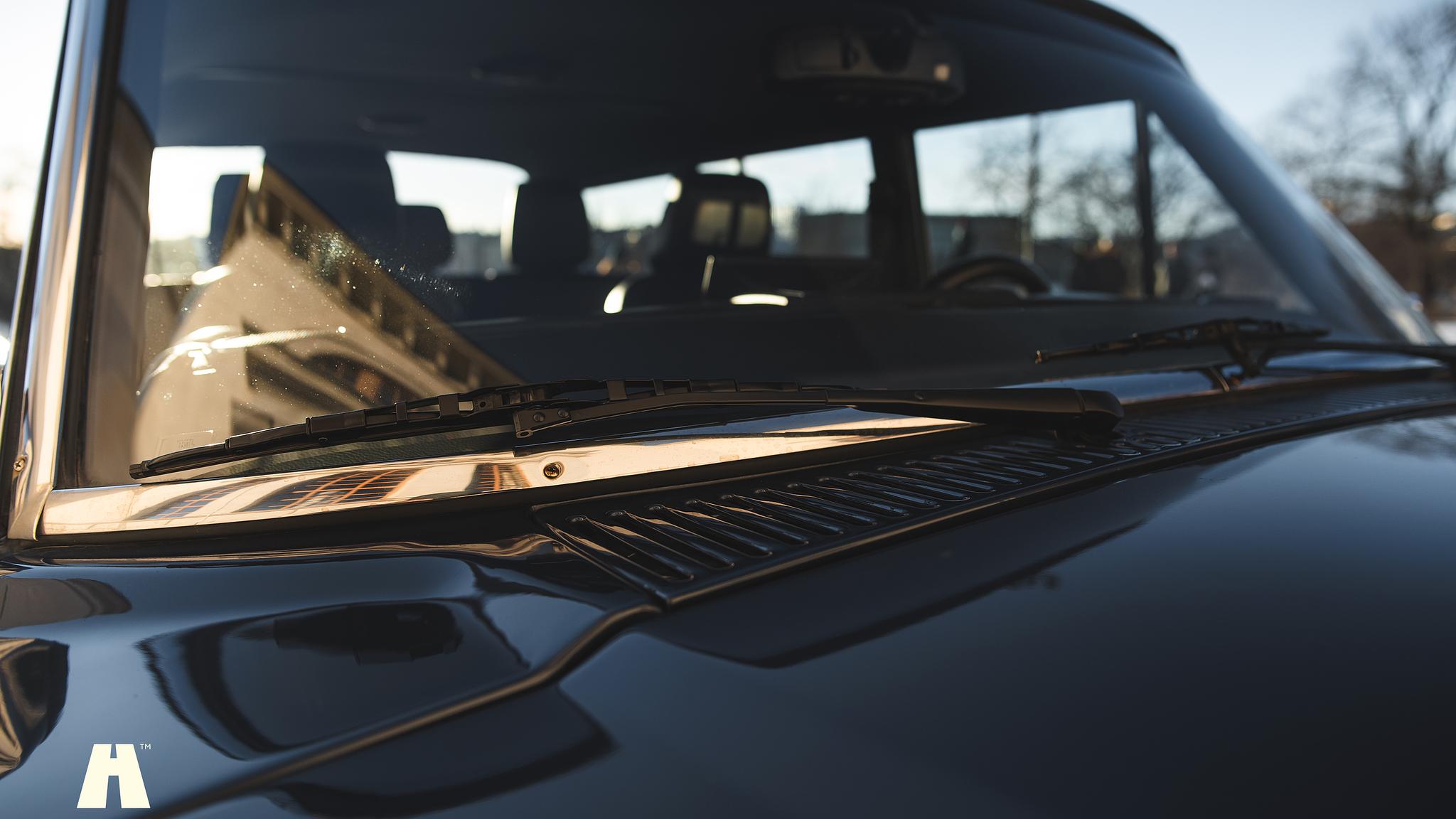Aussenfoto 2015 Woodland Restomod Grand Wagoneer #002 Euro 6