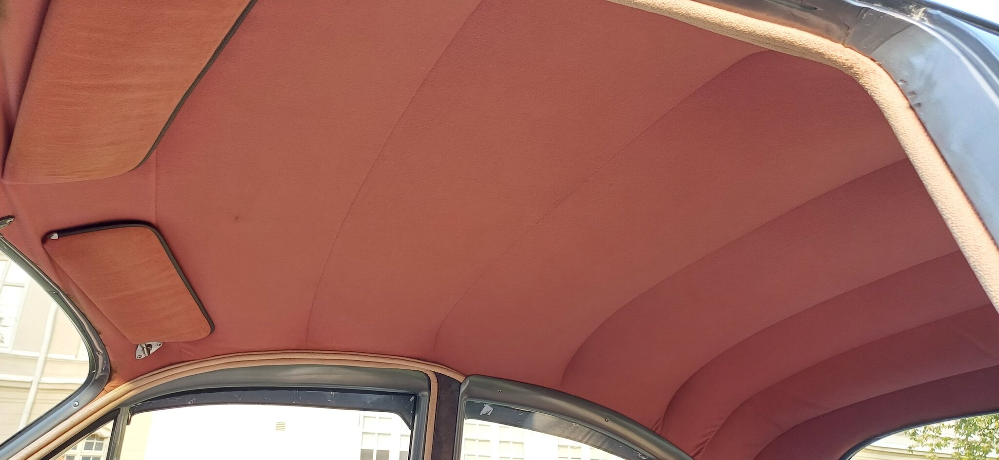 Innenraumfoto von 1953 Kaiser Deluxe Club 2-door