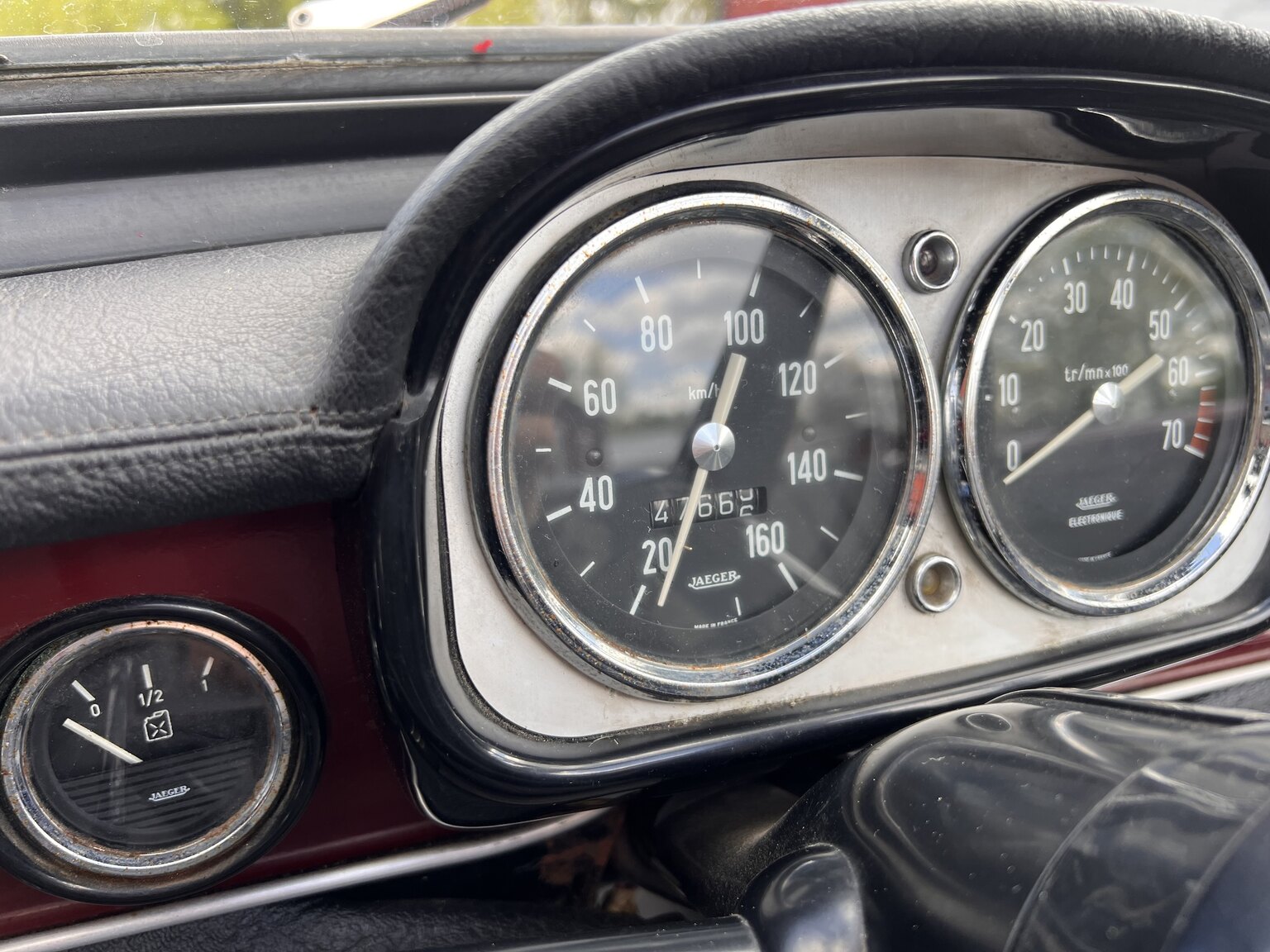 Interior image of 1967 Renault Caravelle Coupé
