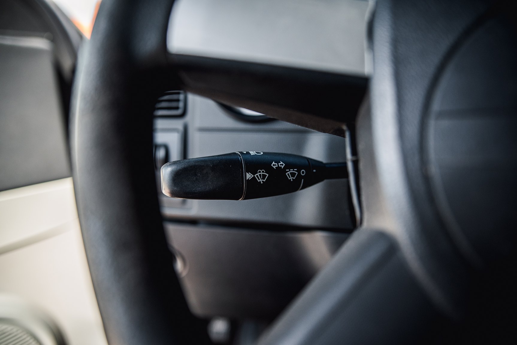 Interior image of 2007 Dodge Charger 5.7 V8 HEMI 