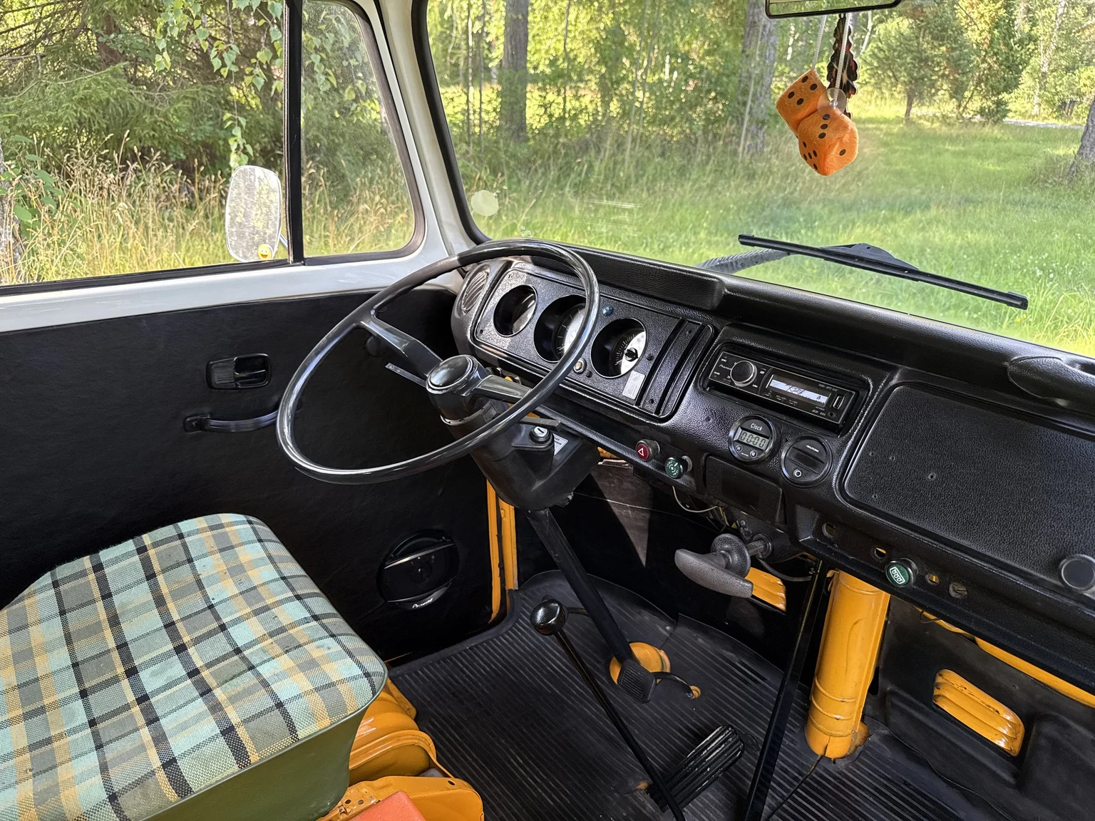 Interior image of 1975 Volkswagen Transporter Campervan (29)