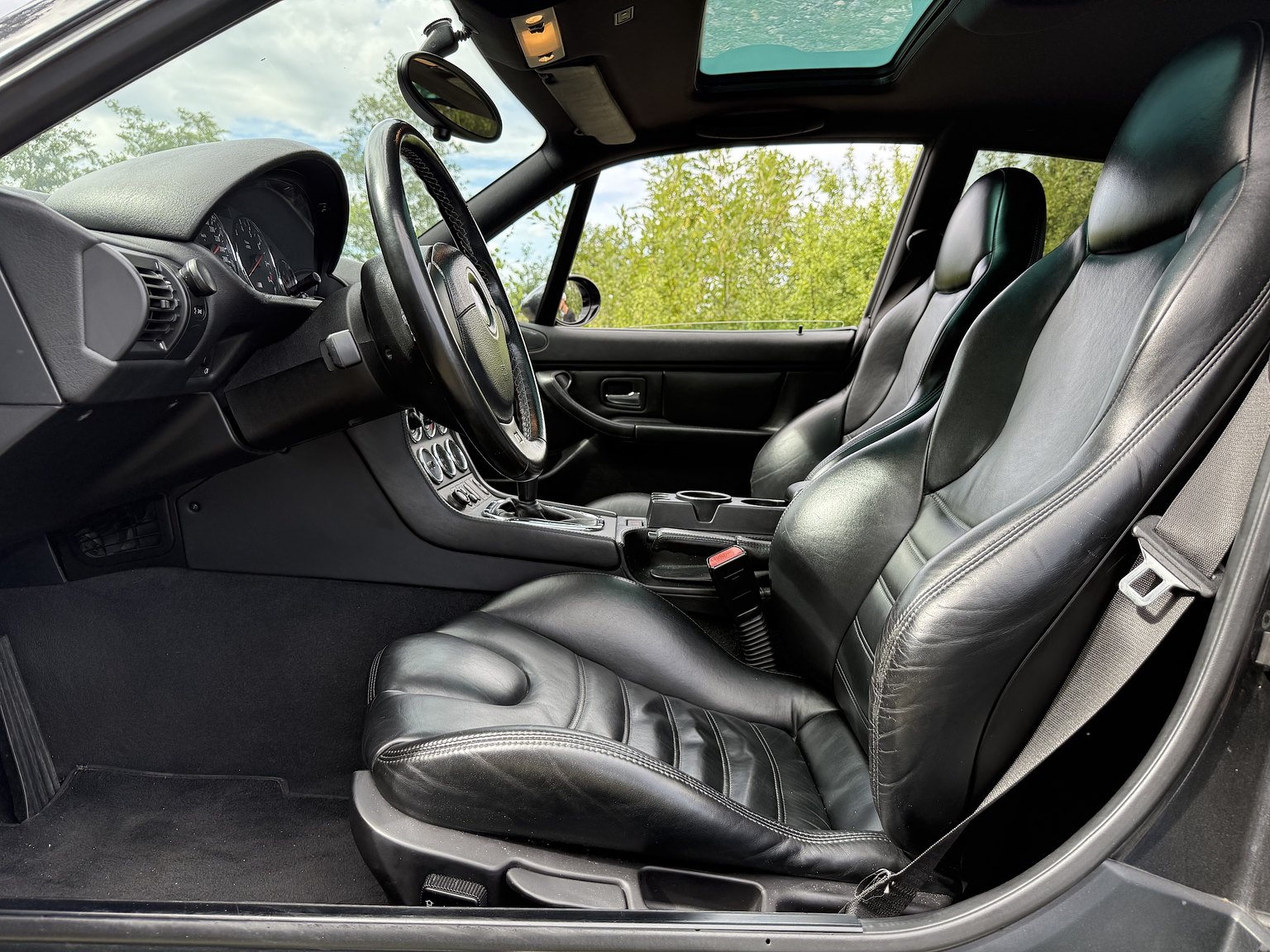 Interior image of 1999 BMW Z3 M Coupé